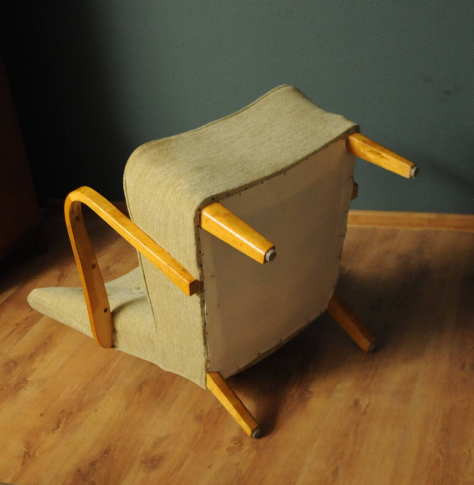 Scandinavian armchair "Pulman"