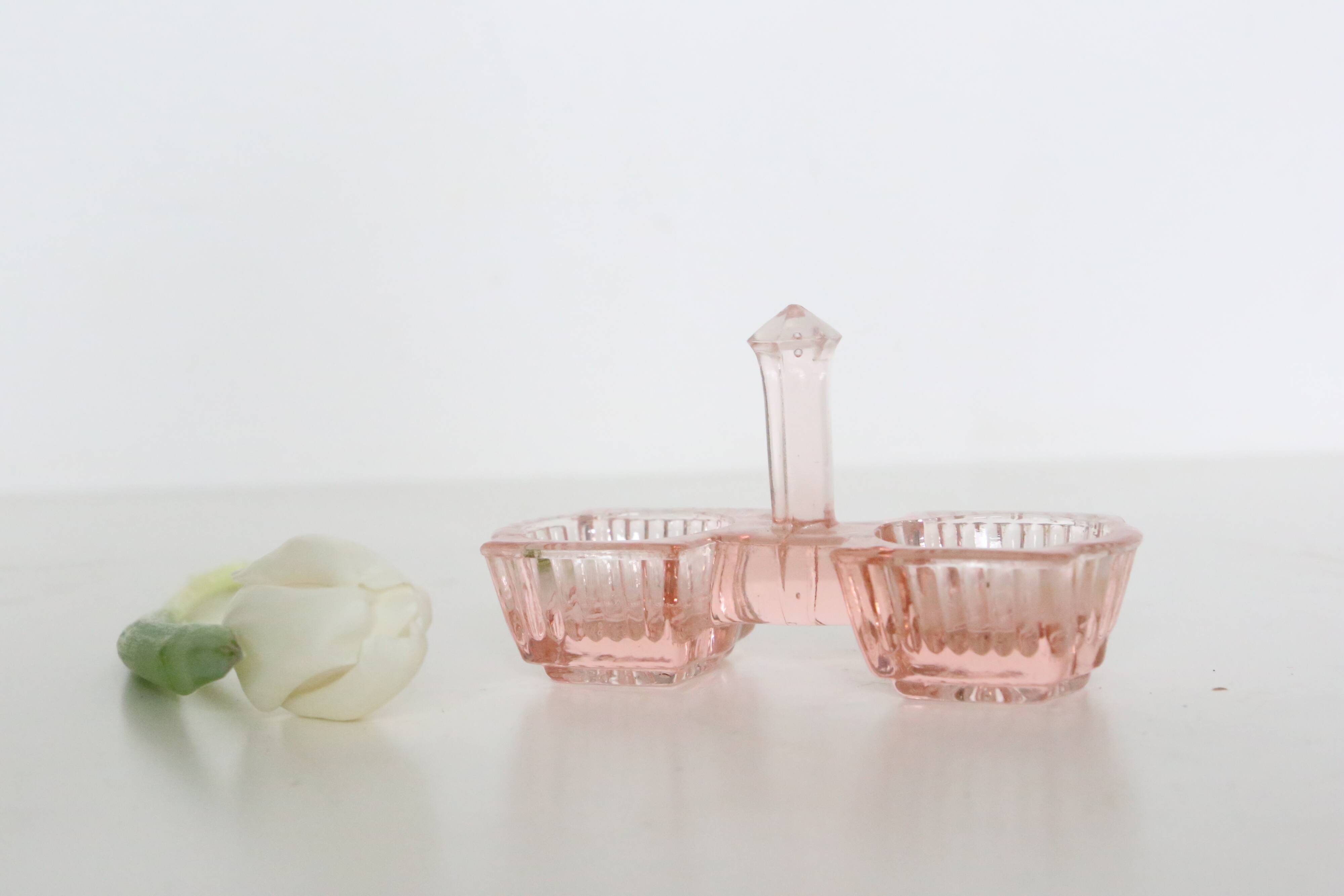 Servant salt pepper in pink glass, molded glass, vintage french, authentic