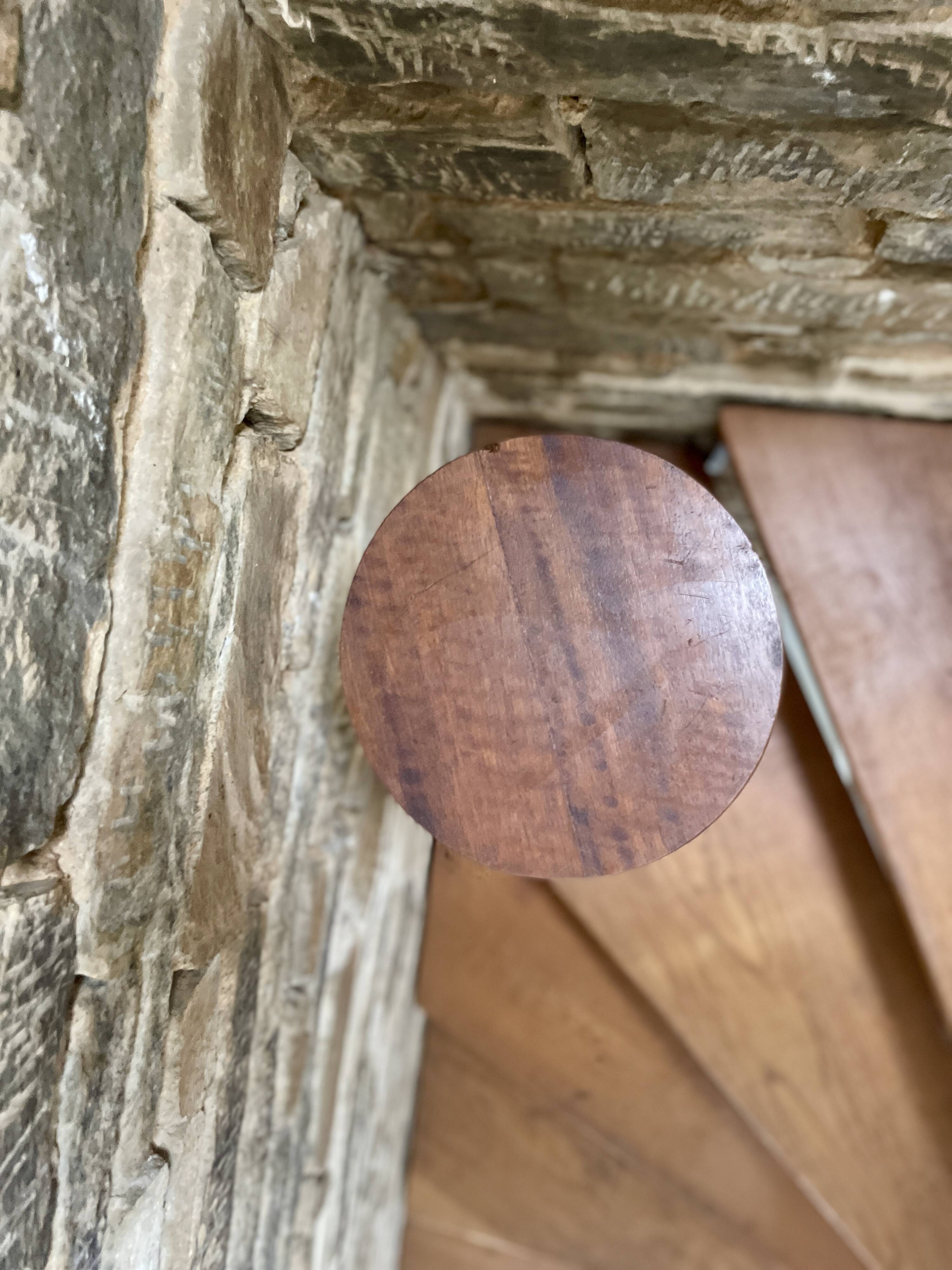 High stool in beaded wood - spool legs