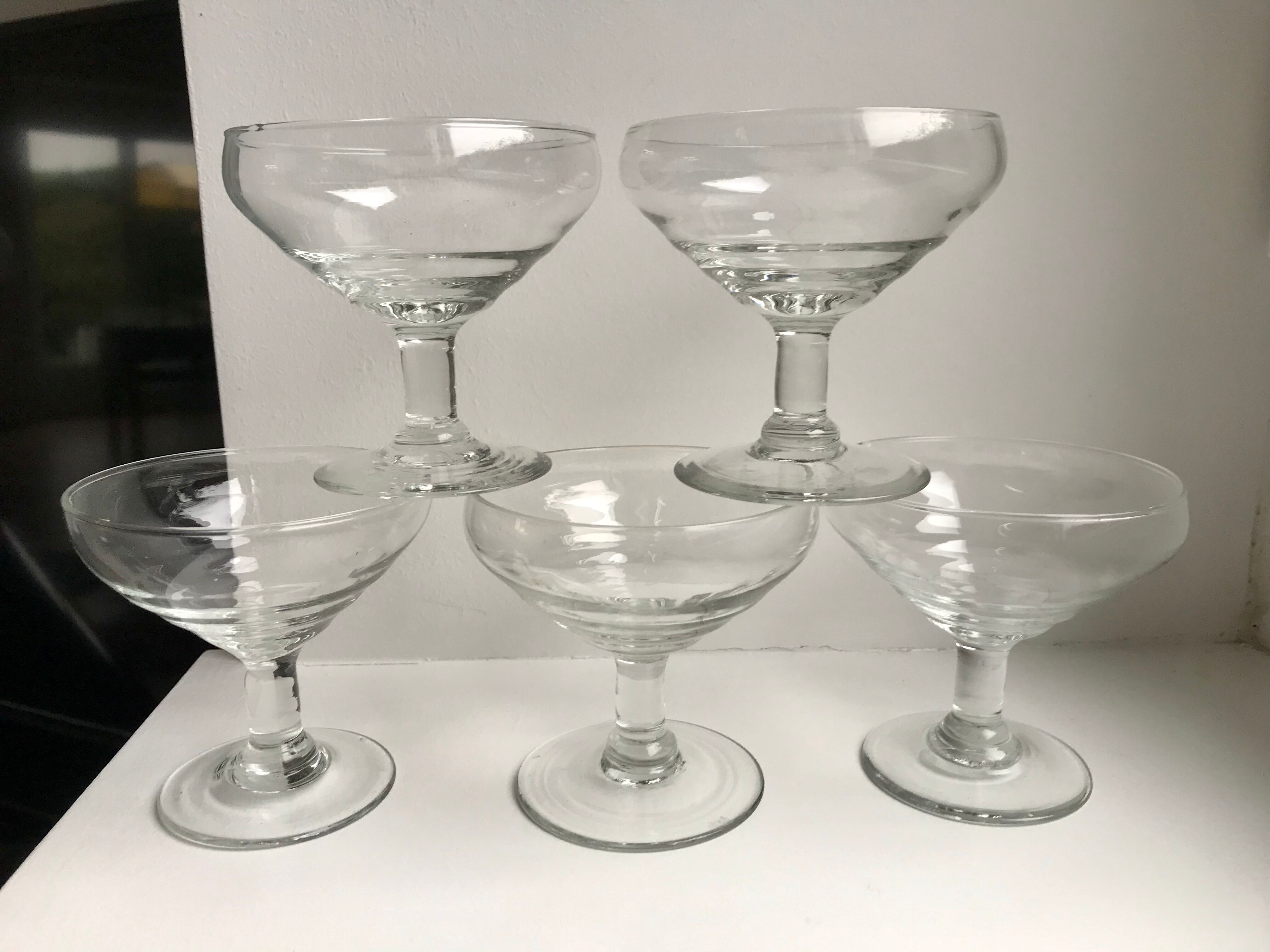 Set of 5 champagne glasses old 40-50 years