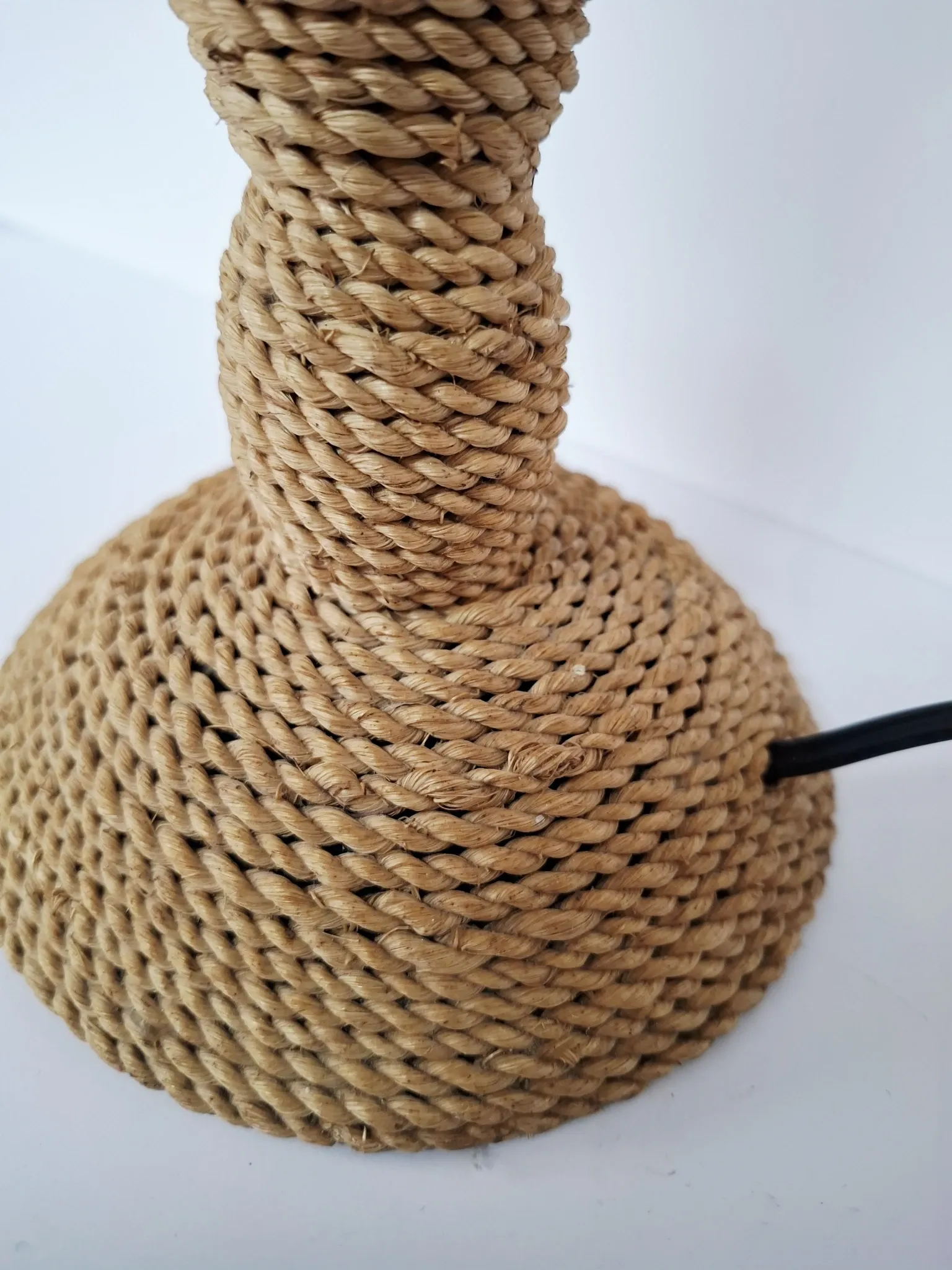 Rope lamp brutalist style