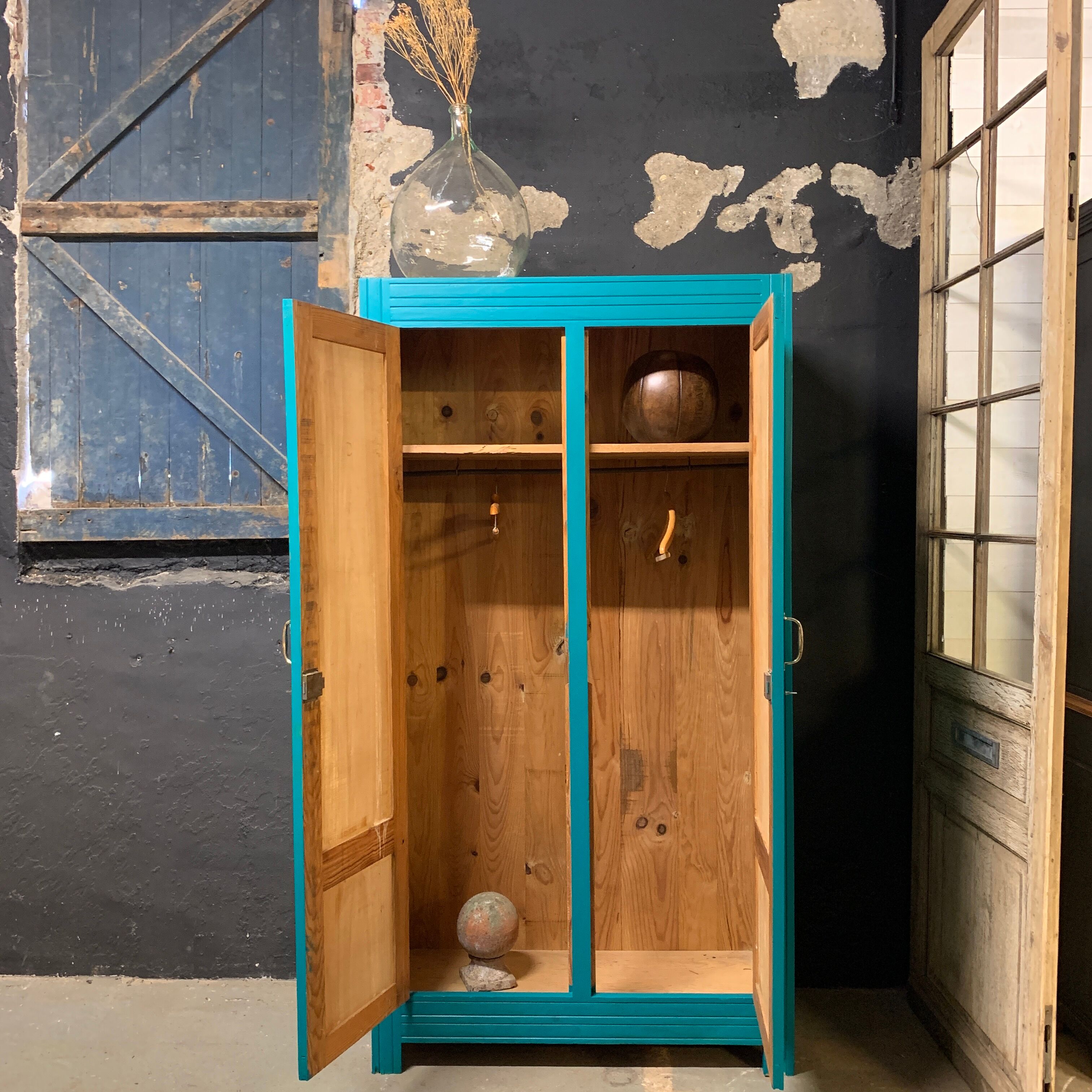 Parisian jungle green wardrobe