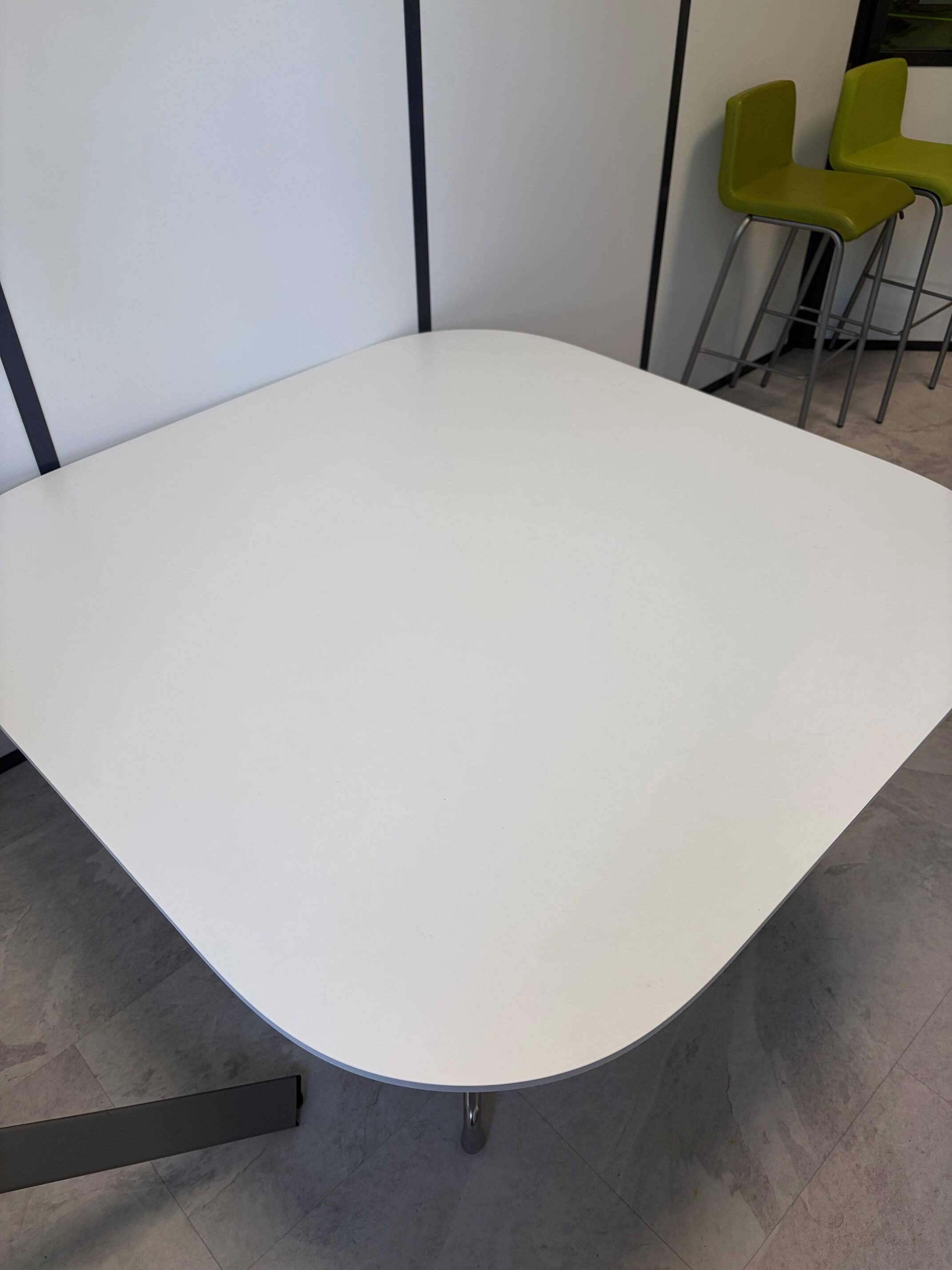 Large table