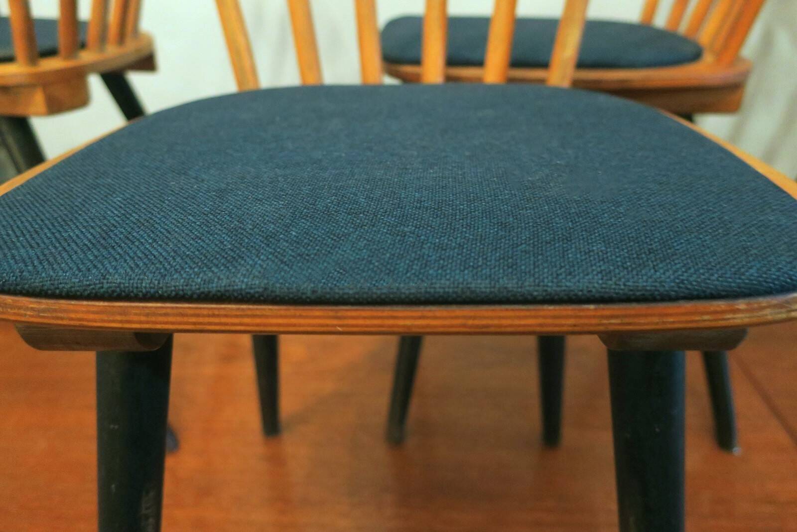 Set of 4 mid century dining chairs with splayed legs, 1950s-60s