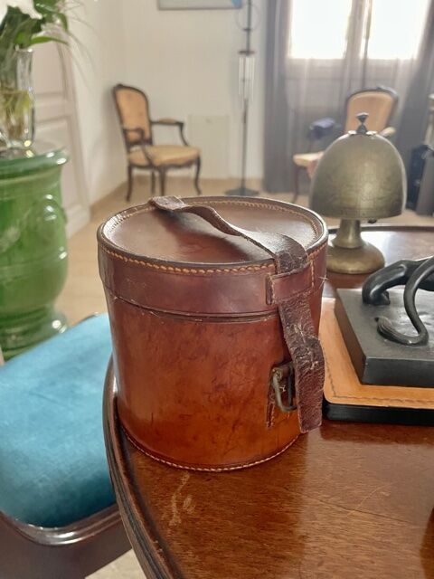 Leather collar box, circa 1900.