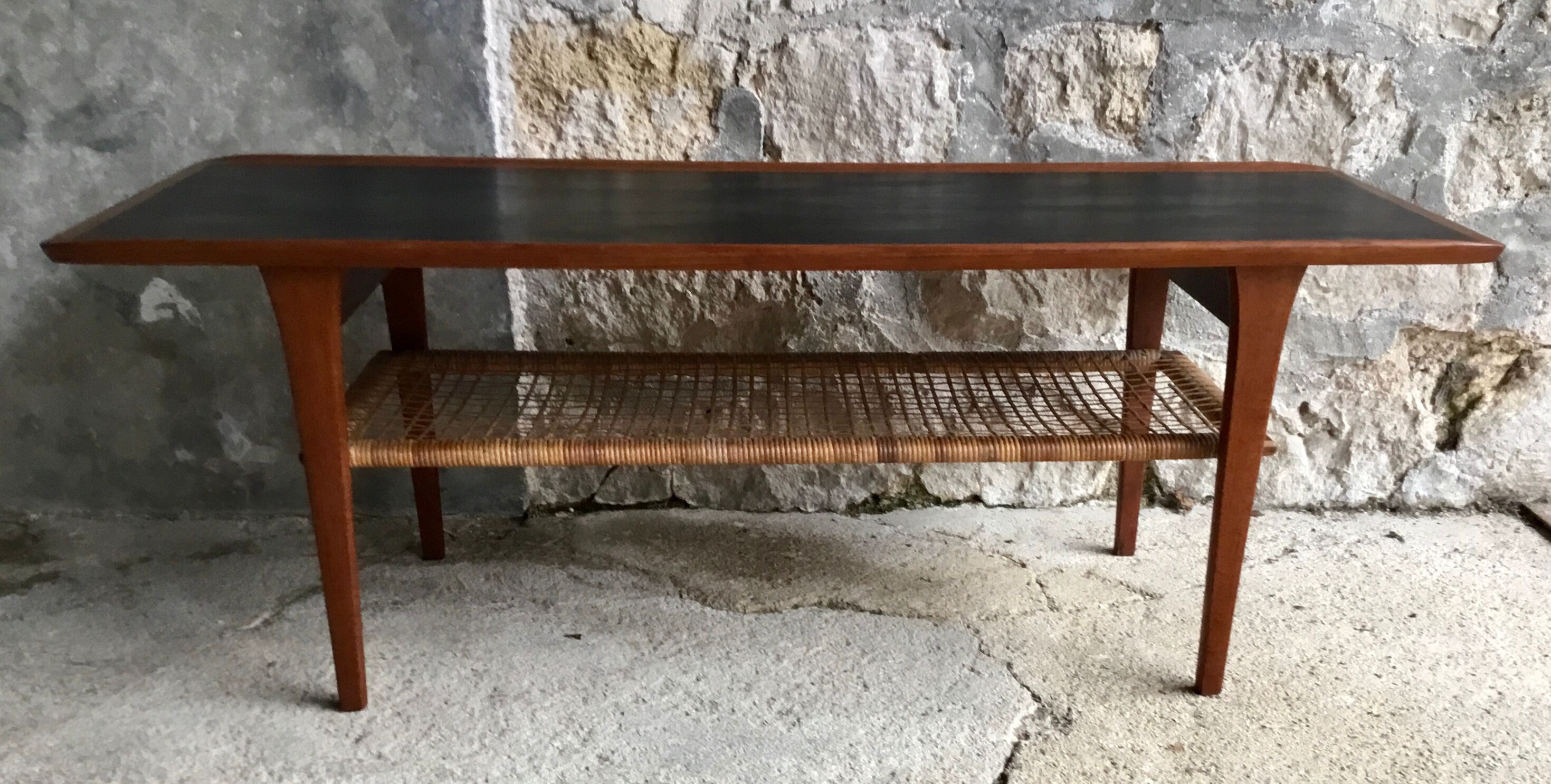 Table basse scandinave en teck mobelintarsia