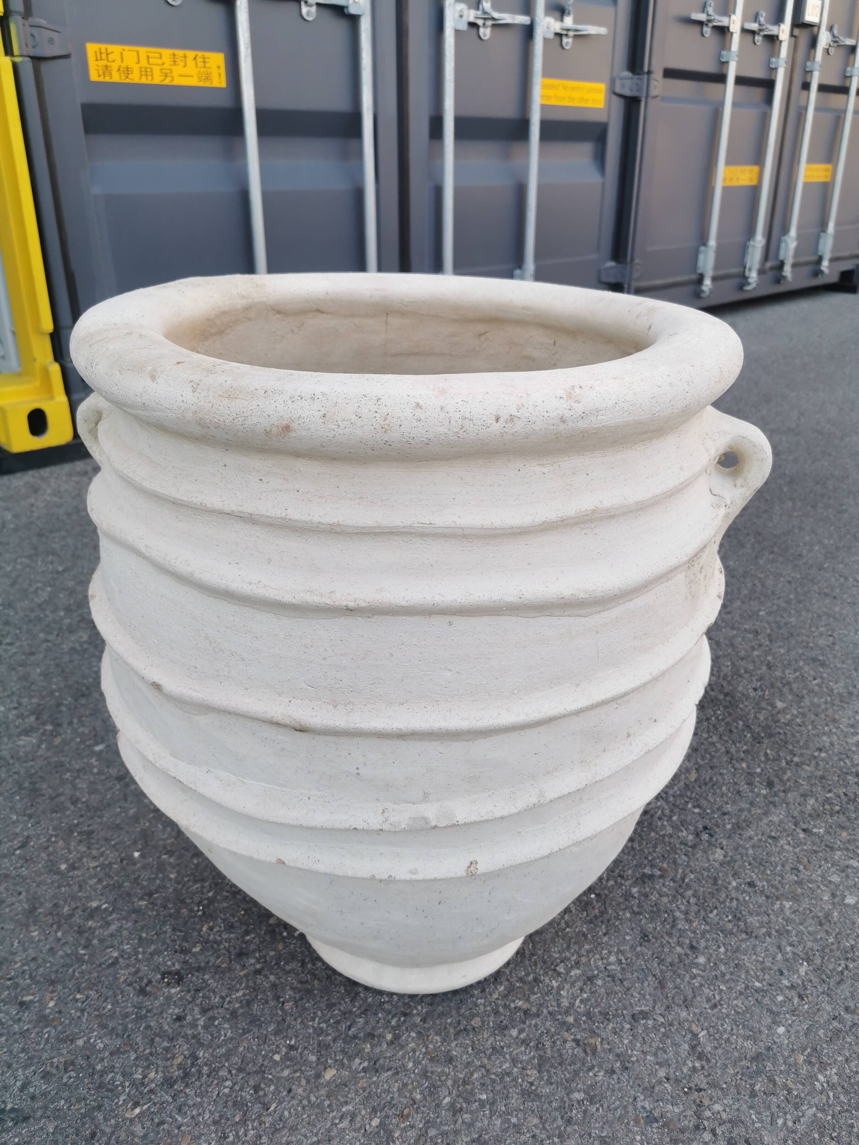 Tamgroute terracotta jar