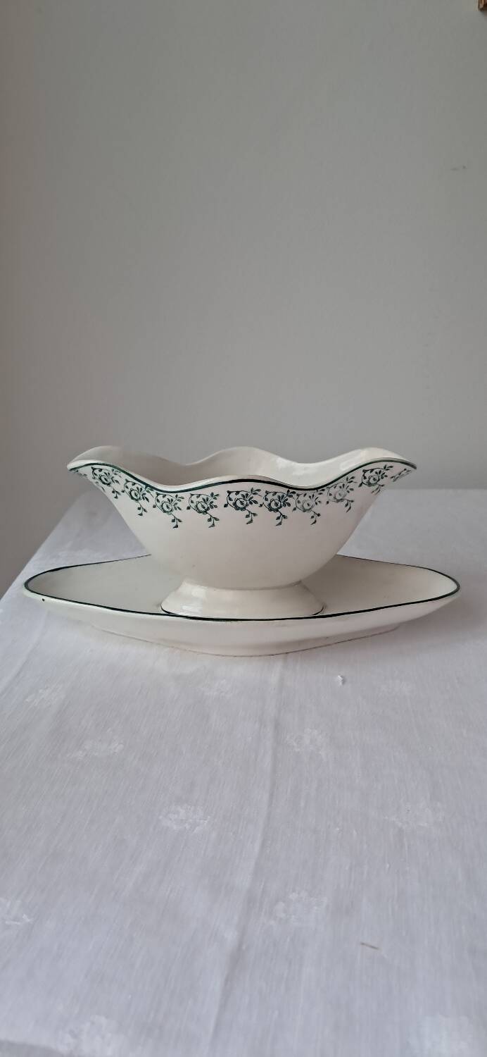 Iron clay sauceboat from Moulin des Loups No. 40. Vintage