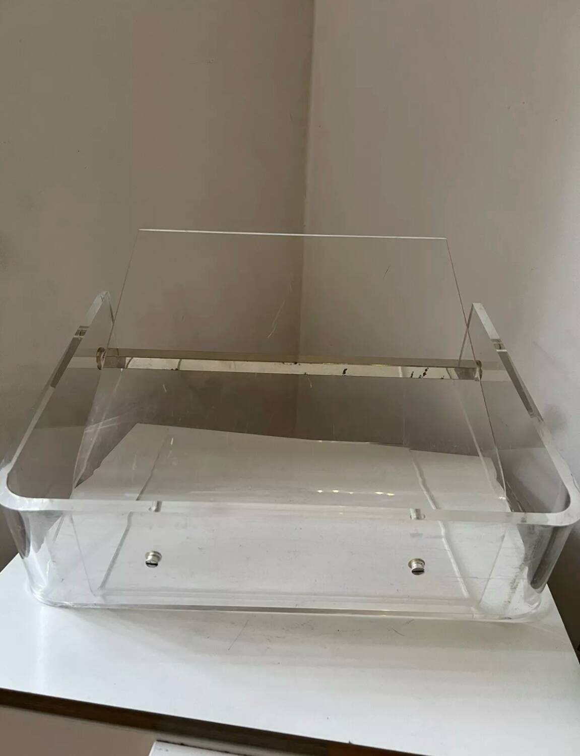 Magazine rack designed by DAVID LANGE for Roche Bobois, "OMEGA" vintage model