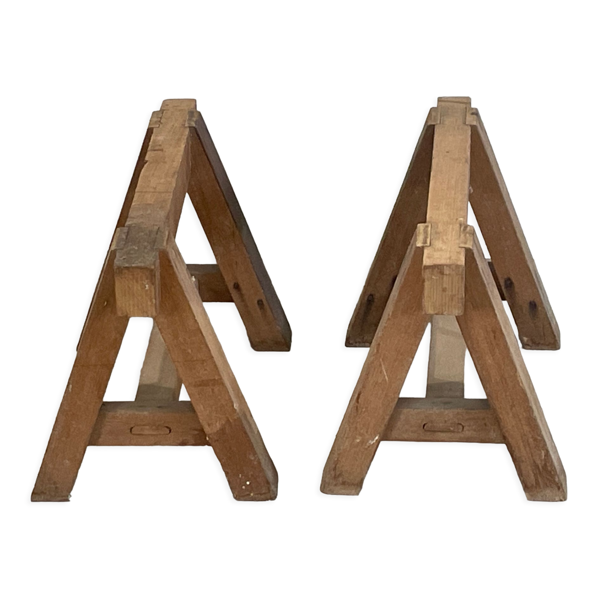 Pair of low trestles says the robust