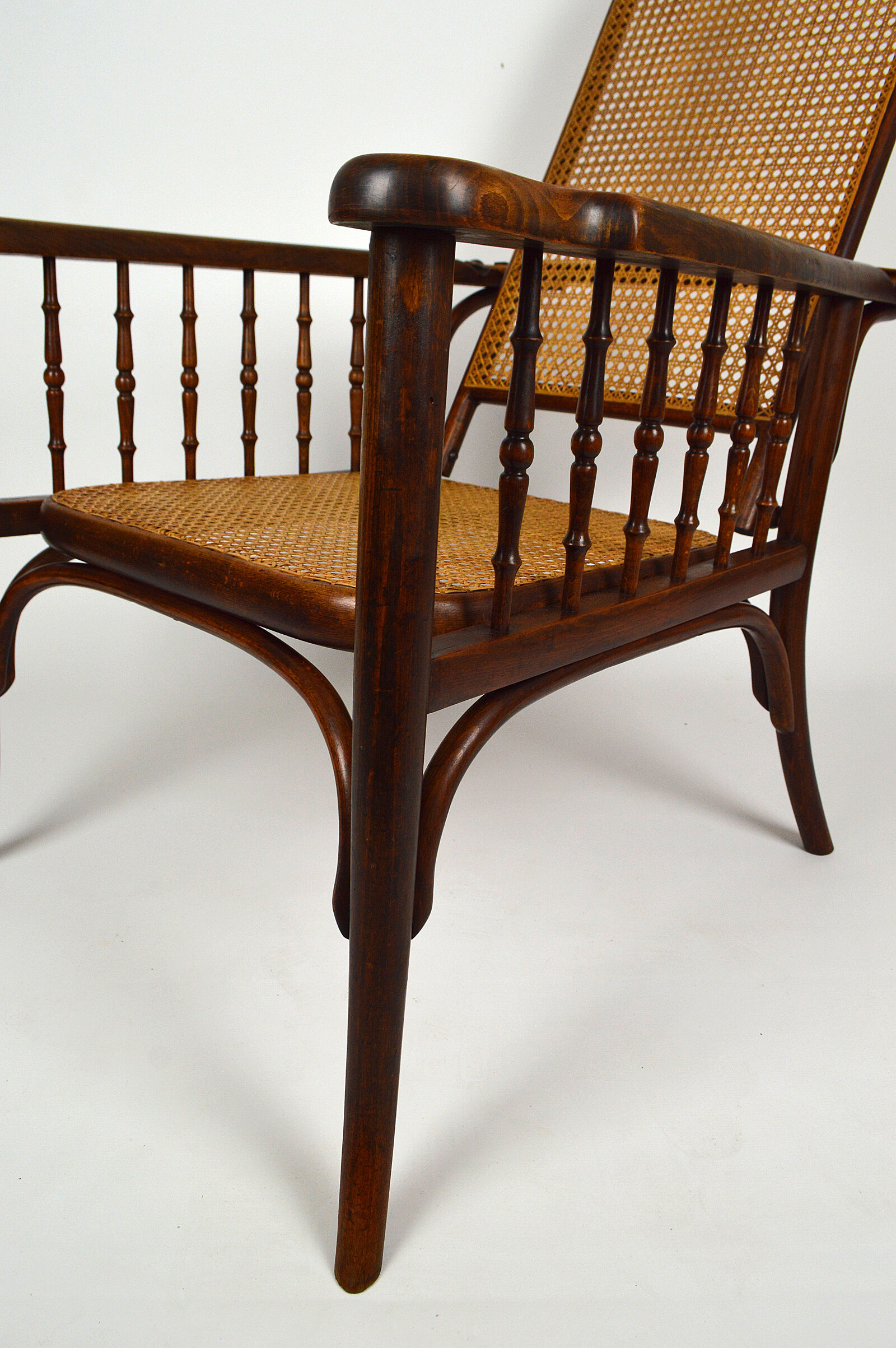 Fischel canned armchair with rack and pinion around 1910