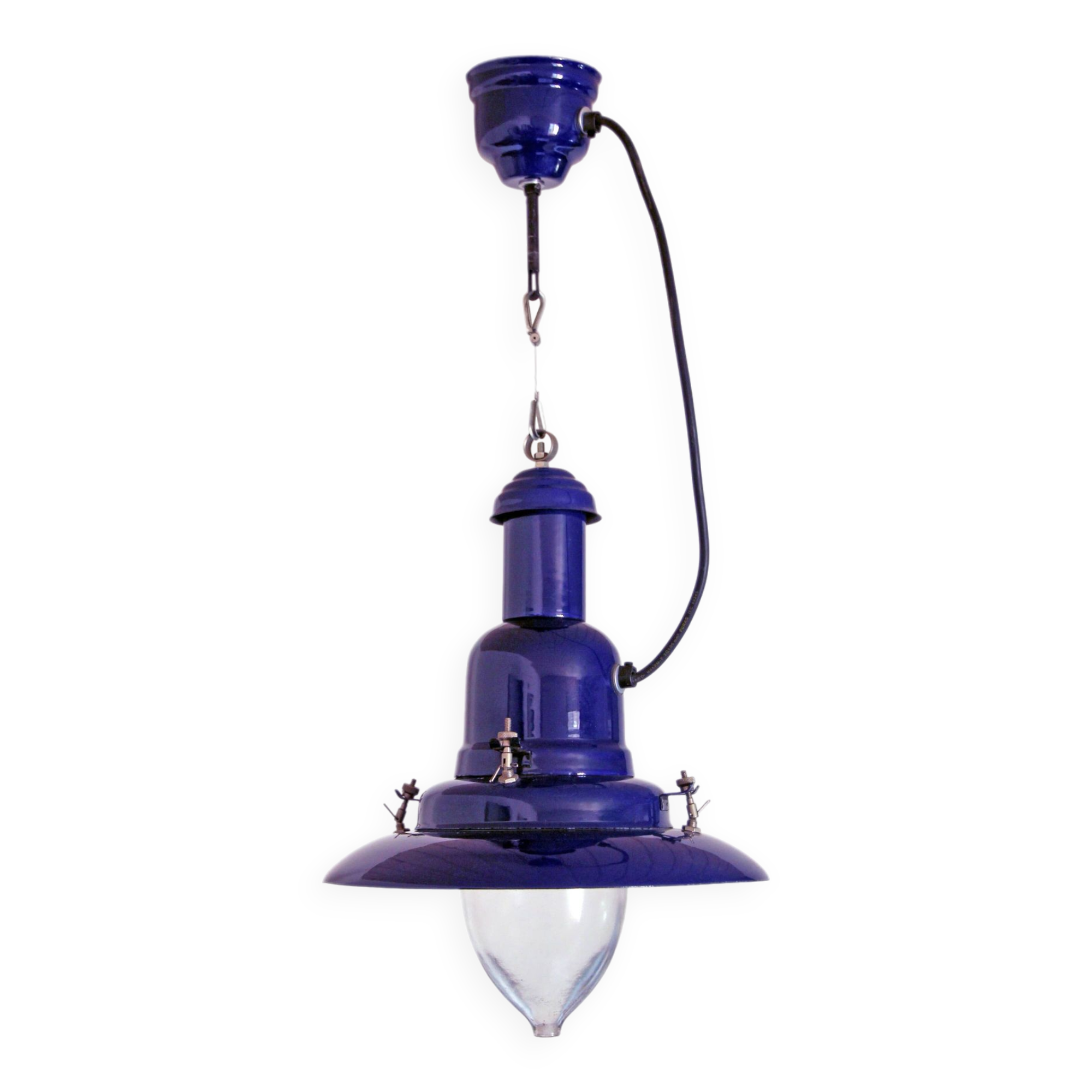 Industrial enameled sheet metal pendant light