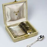 Christofle – 12 silver-plated coffee spoons Spatours in their case