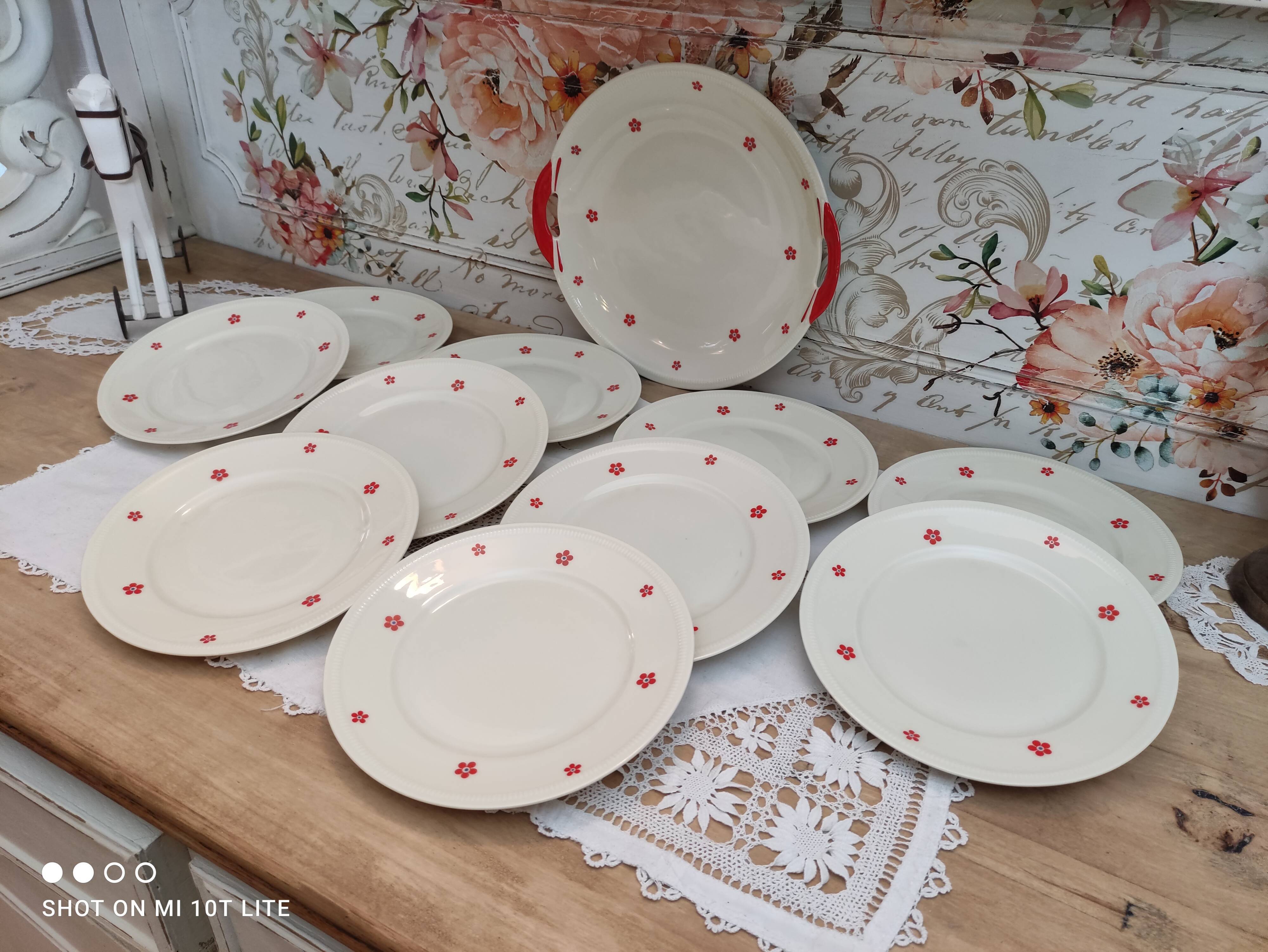 Dessert service 11 pieces in beige Bavaria porcelain with small orange flowers