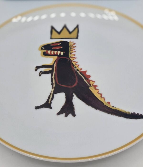 Assiette porcelaine Jean-Michel Basquiat “Gold Dragon Ligne Blanche