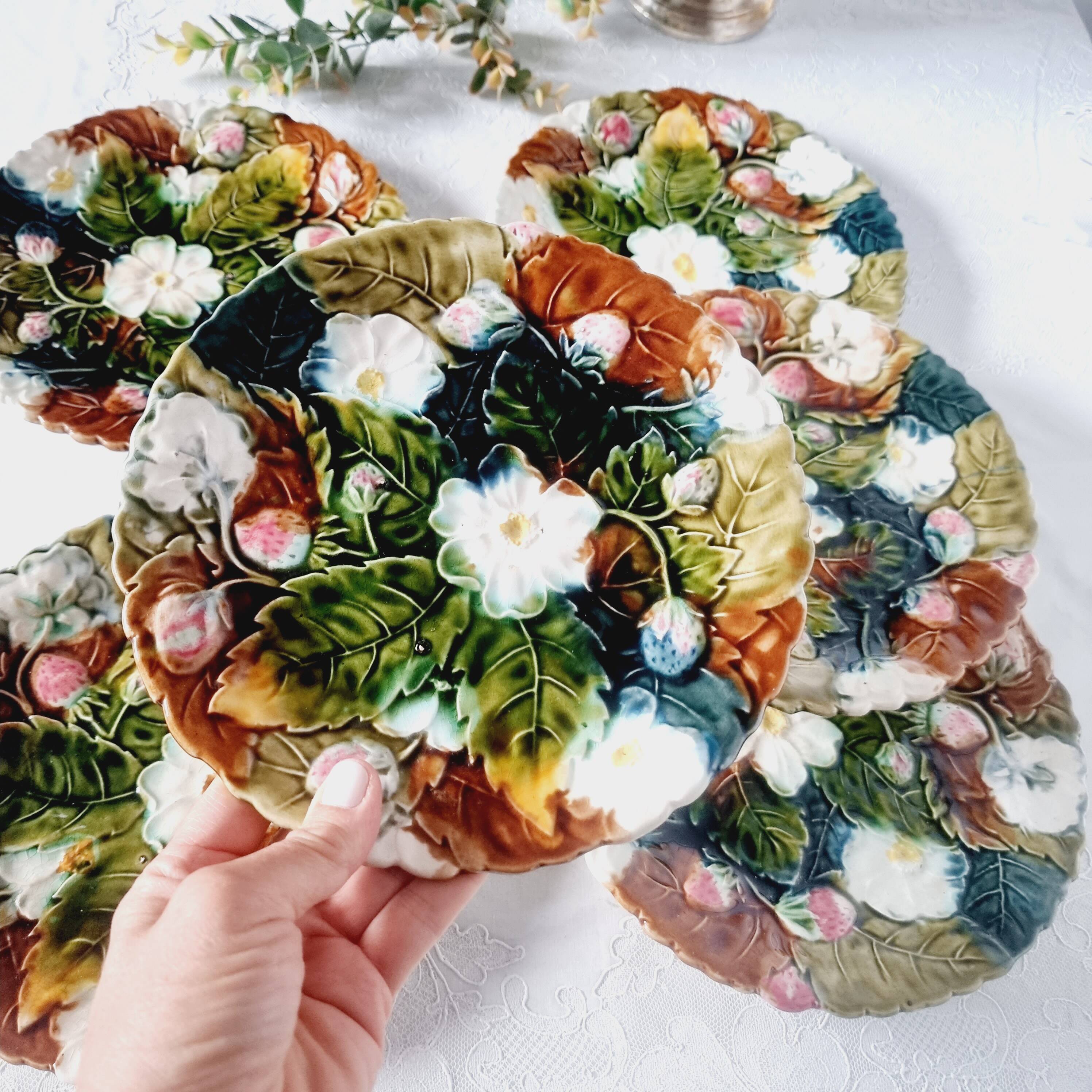 Set of 6 french onnaing barbonite ceramic plates and cake plate