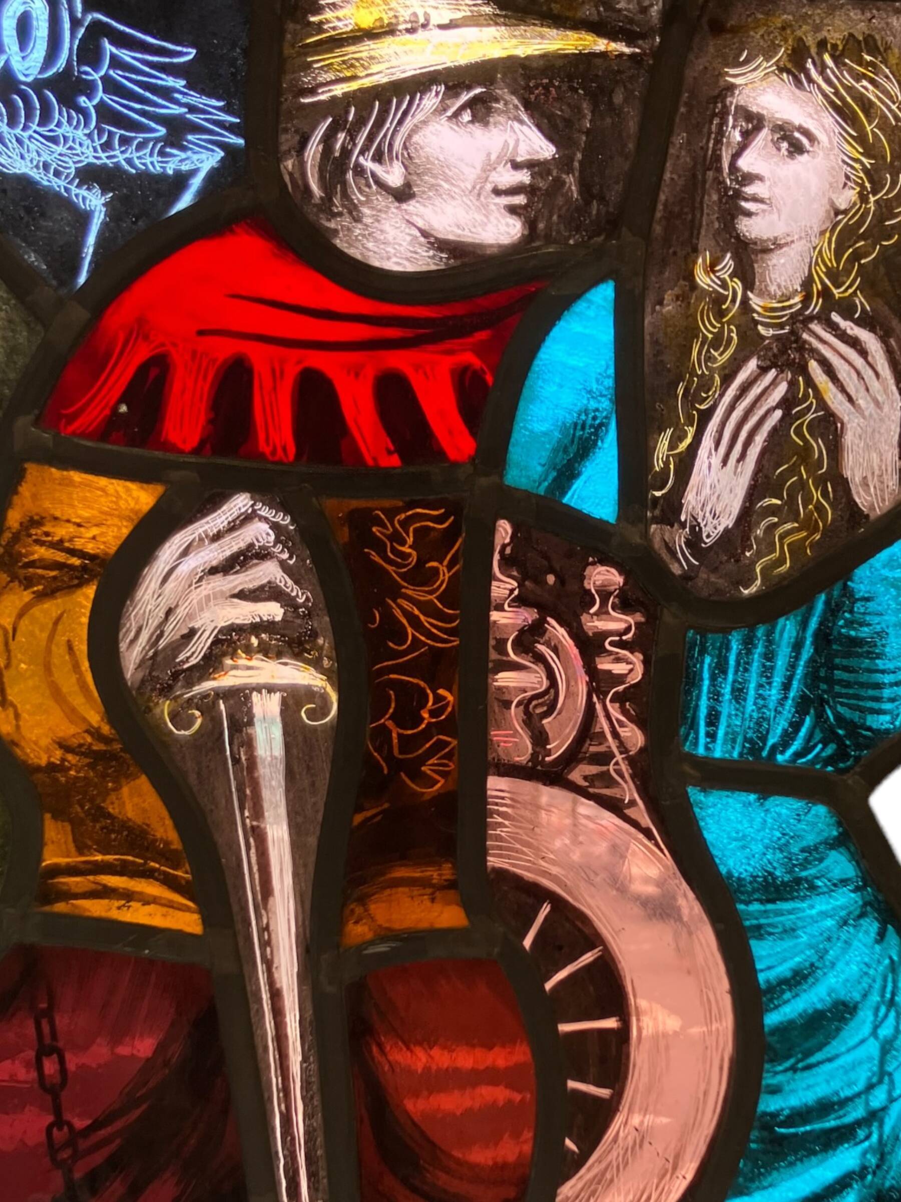 Stained hanging glass polychrome