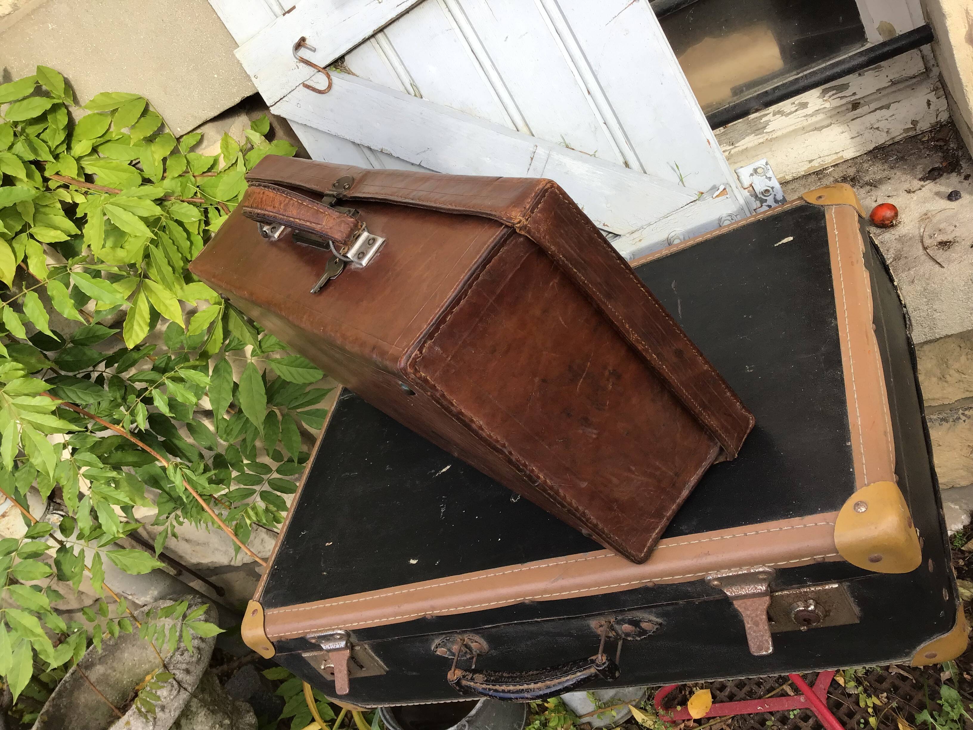 Lot de 2 valises Anciennes