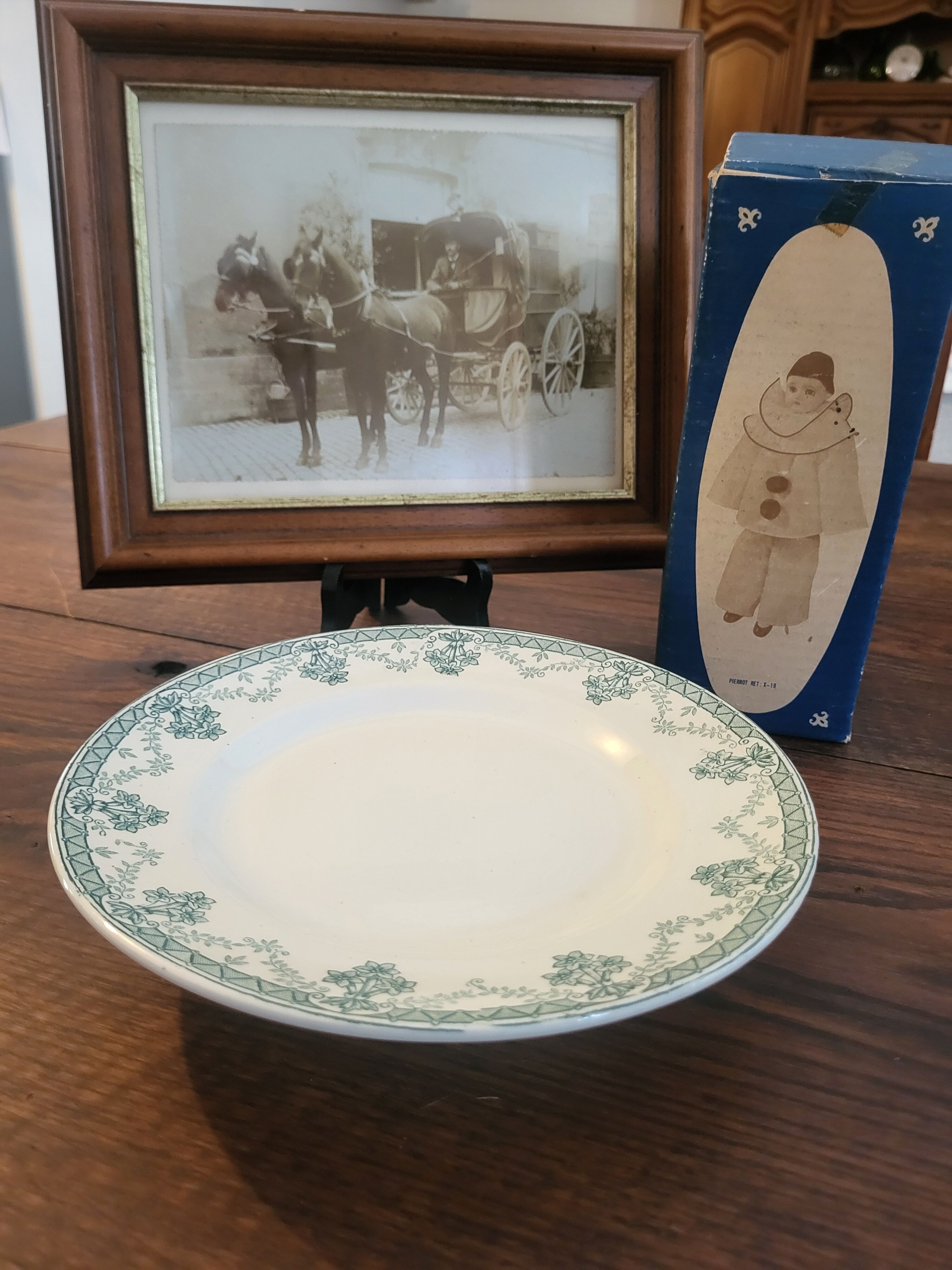 Antique cake stand Saint Amand Model Cahors