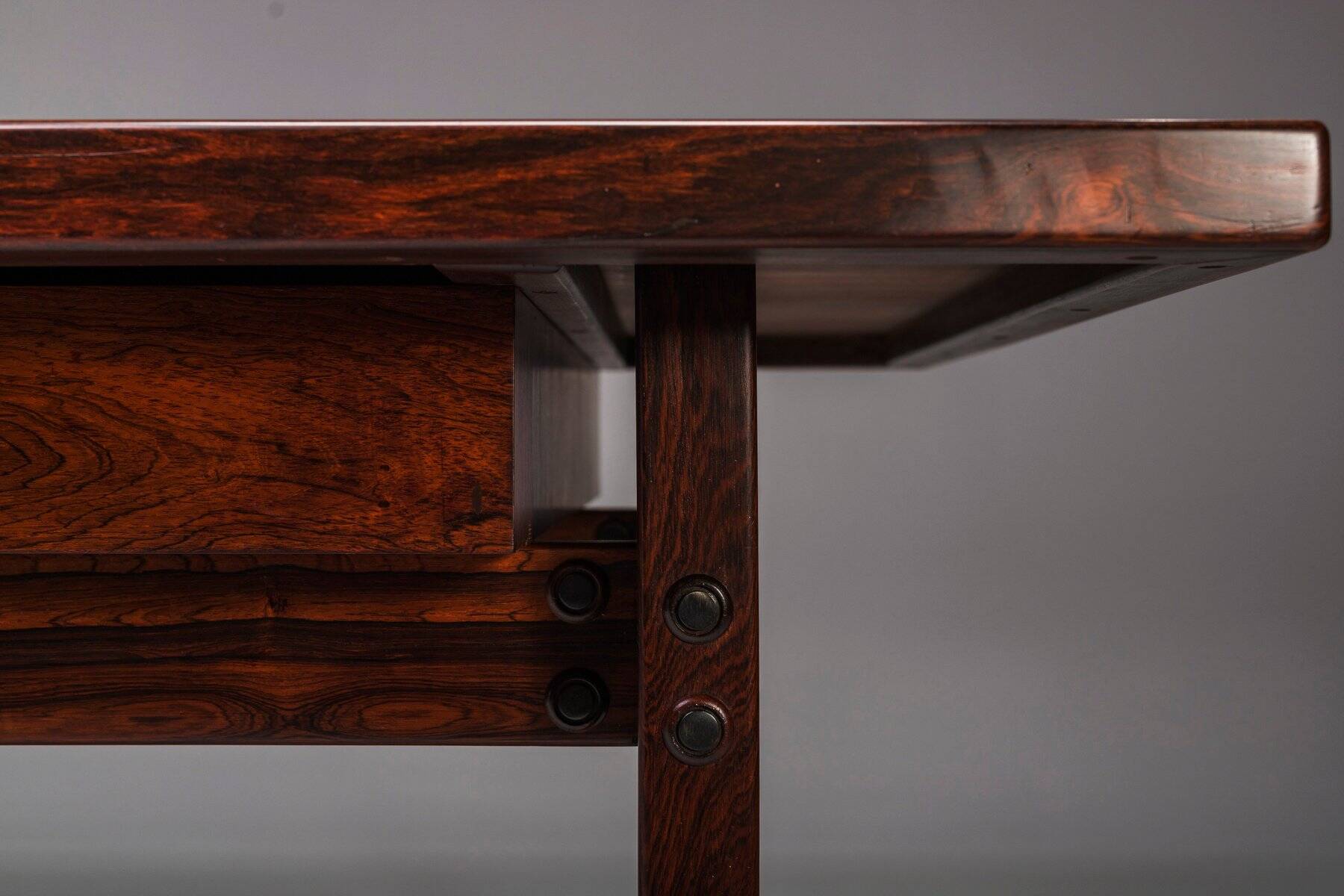 Itamaraty desk by Sergio Rodrigues for Oca, 1960s