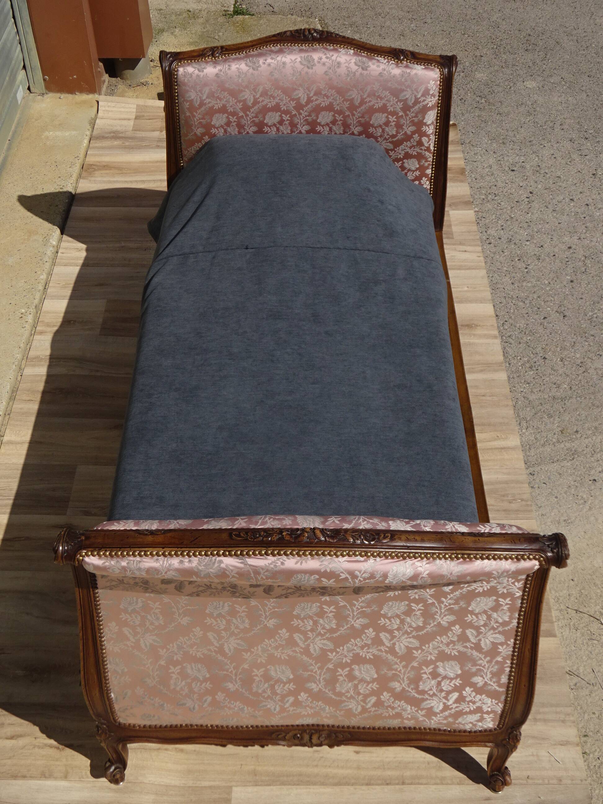Louis XV style sofa bed