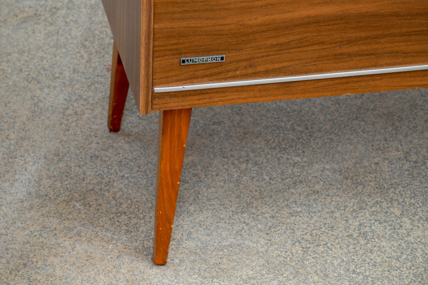 Platinum furniture vintage scandinavian 1960