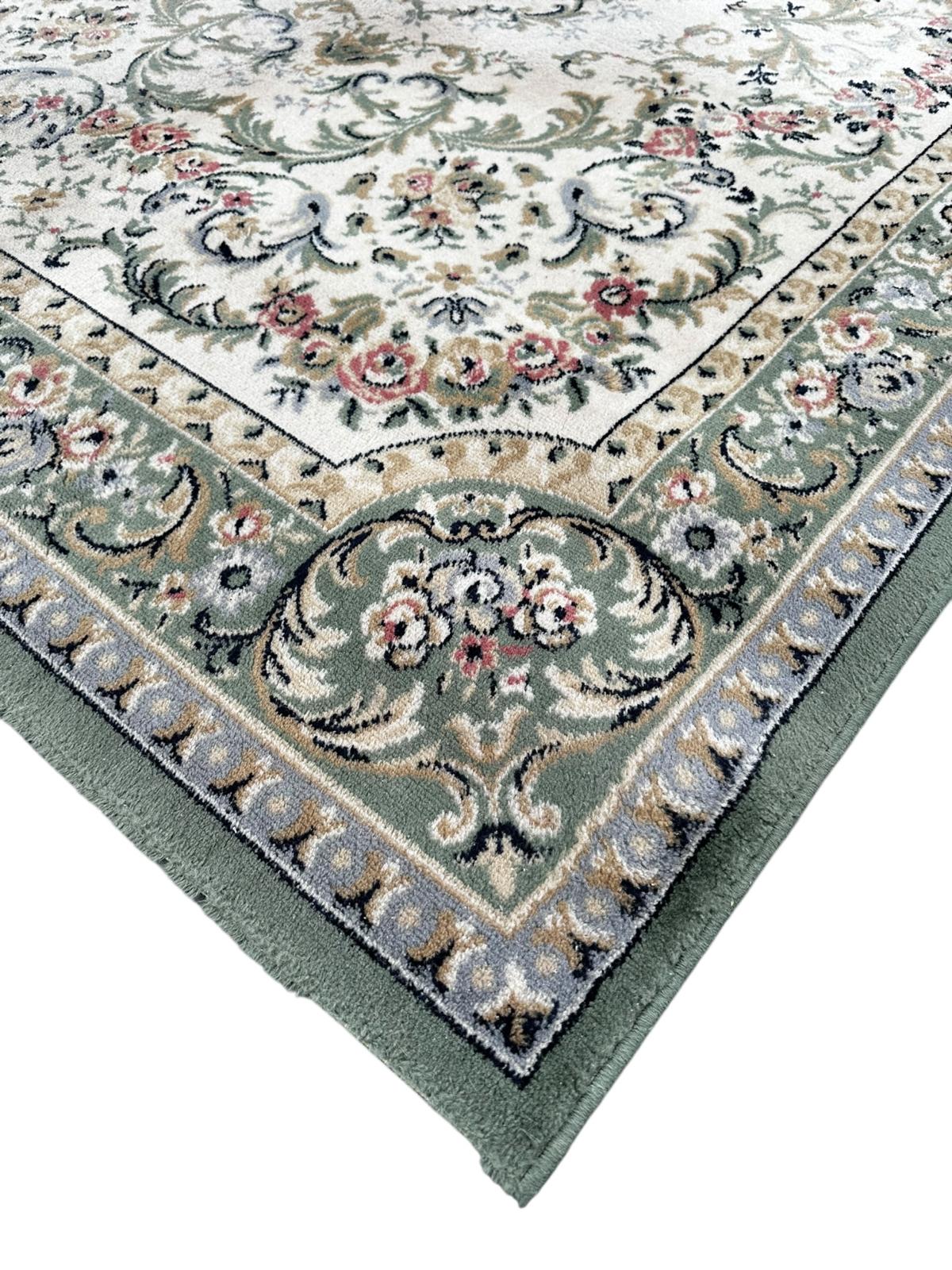 Tapis oriental en laine 230cm x 170cm
