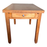 Mado table 50'