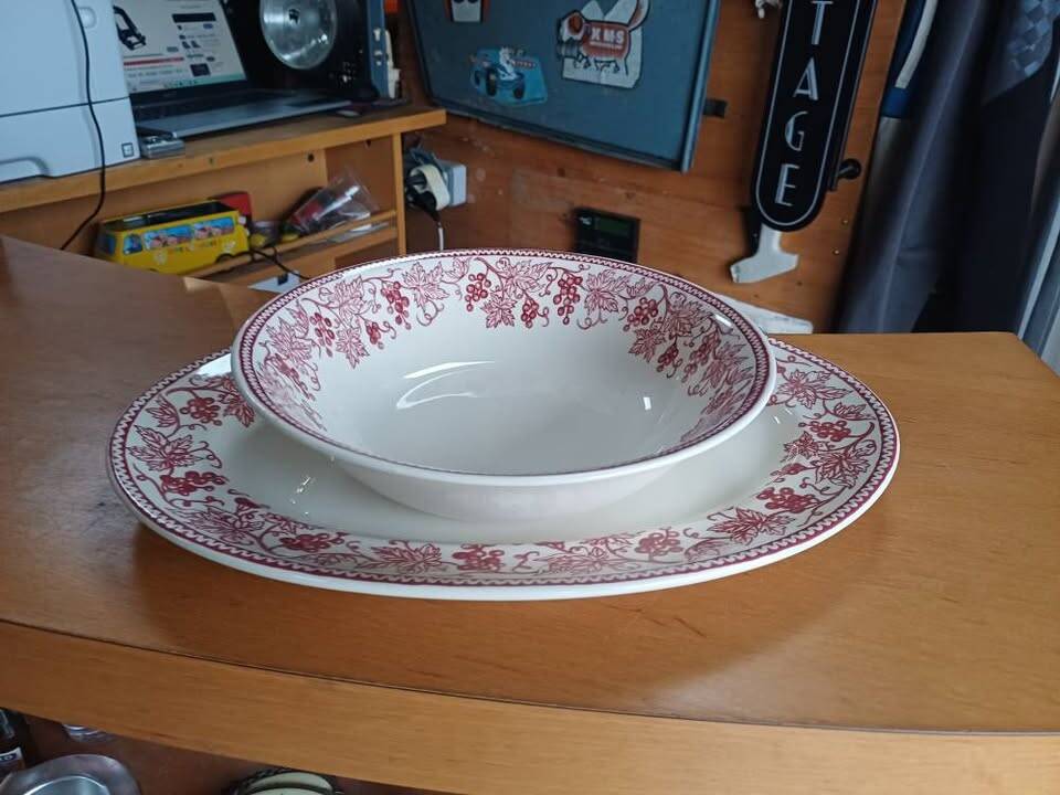 Vintage Claytan dishes