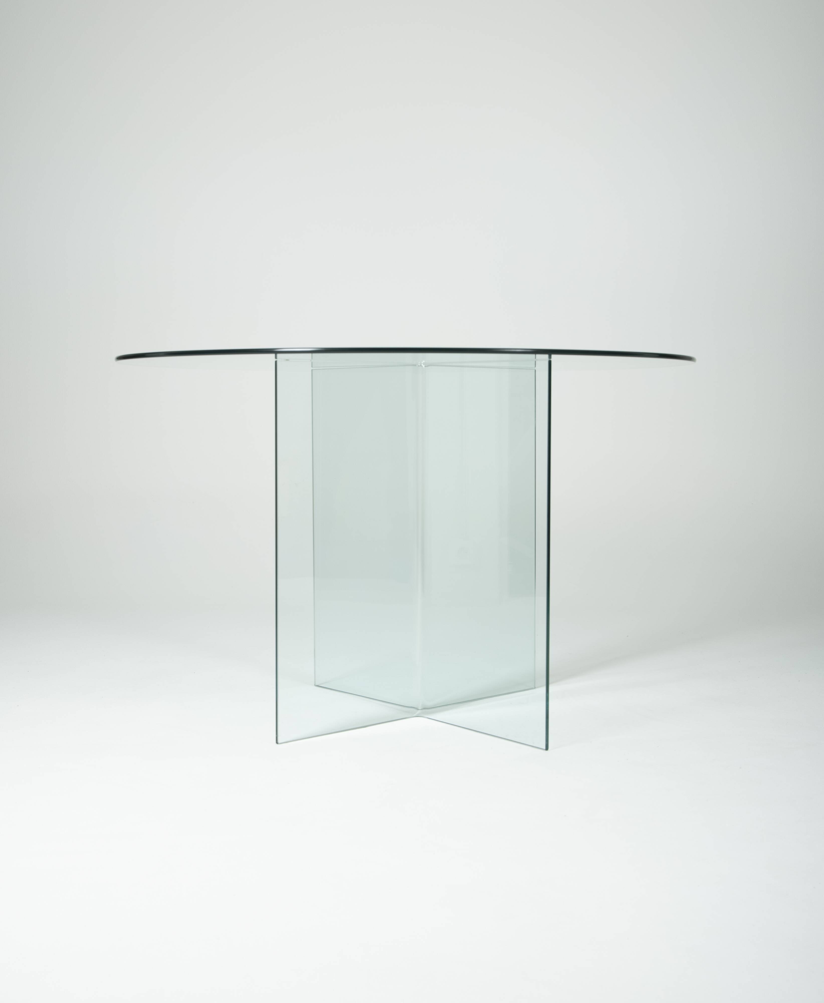 Round glass dining table, 1980s