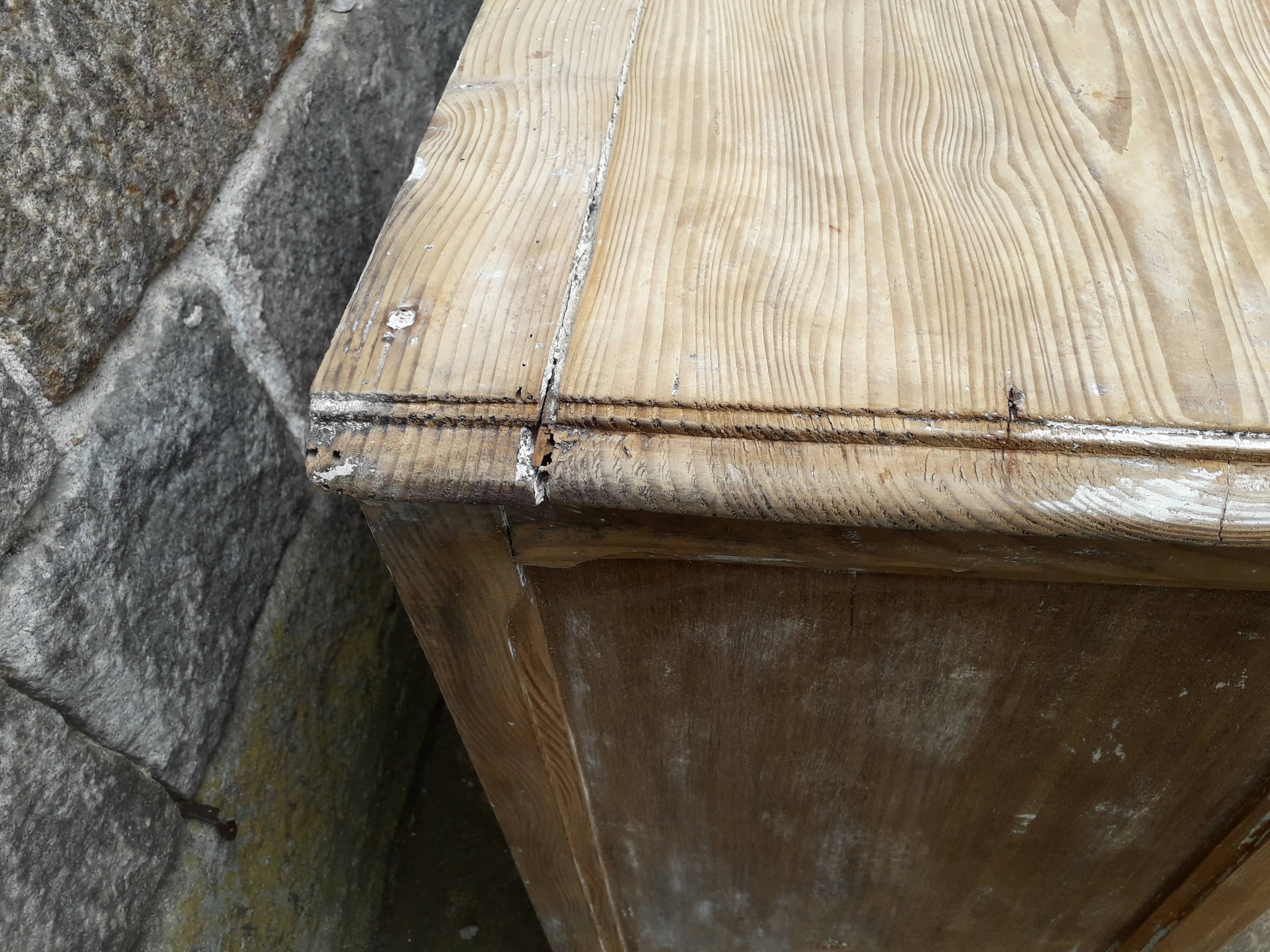 Parisian buffet patinated