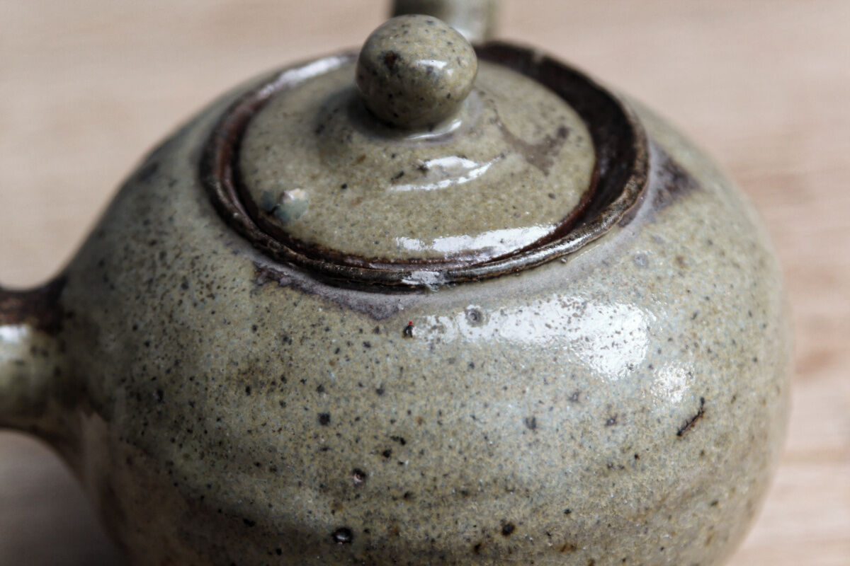 Artisanal teapot in glazed sandstone