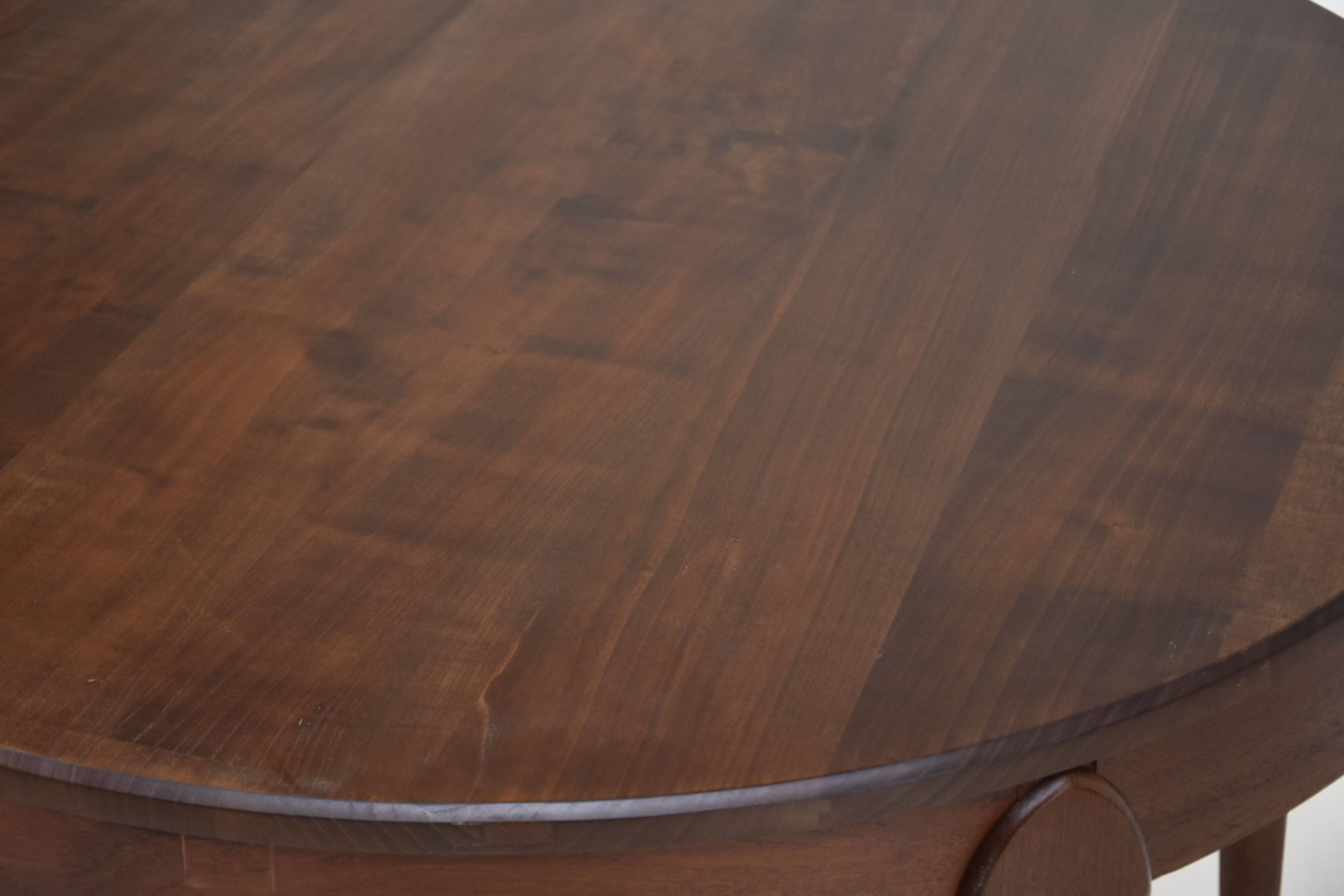 Vintage round Scandinavian table from the 60s, teak legs.