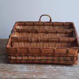 Wicker mail rack