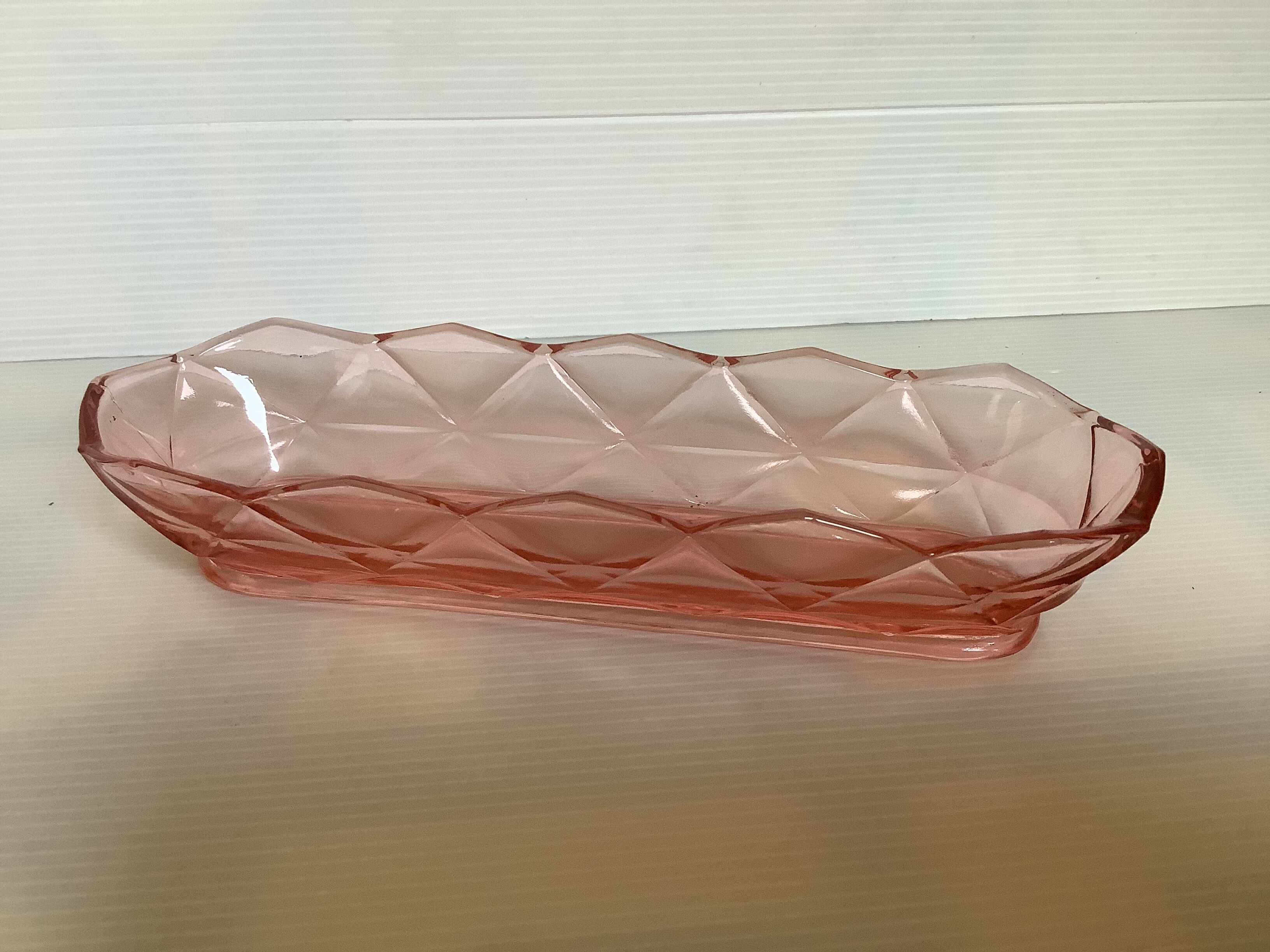 Empty pocket pencil holder pink glass