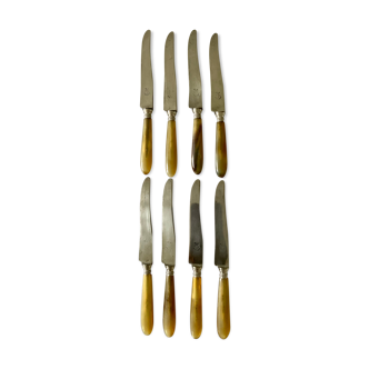 Set of 8 knives