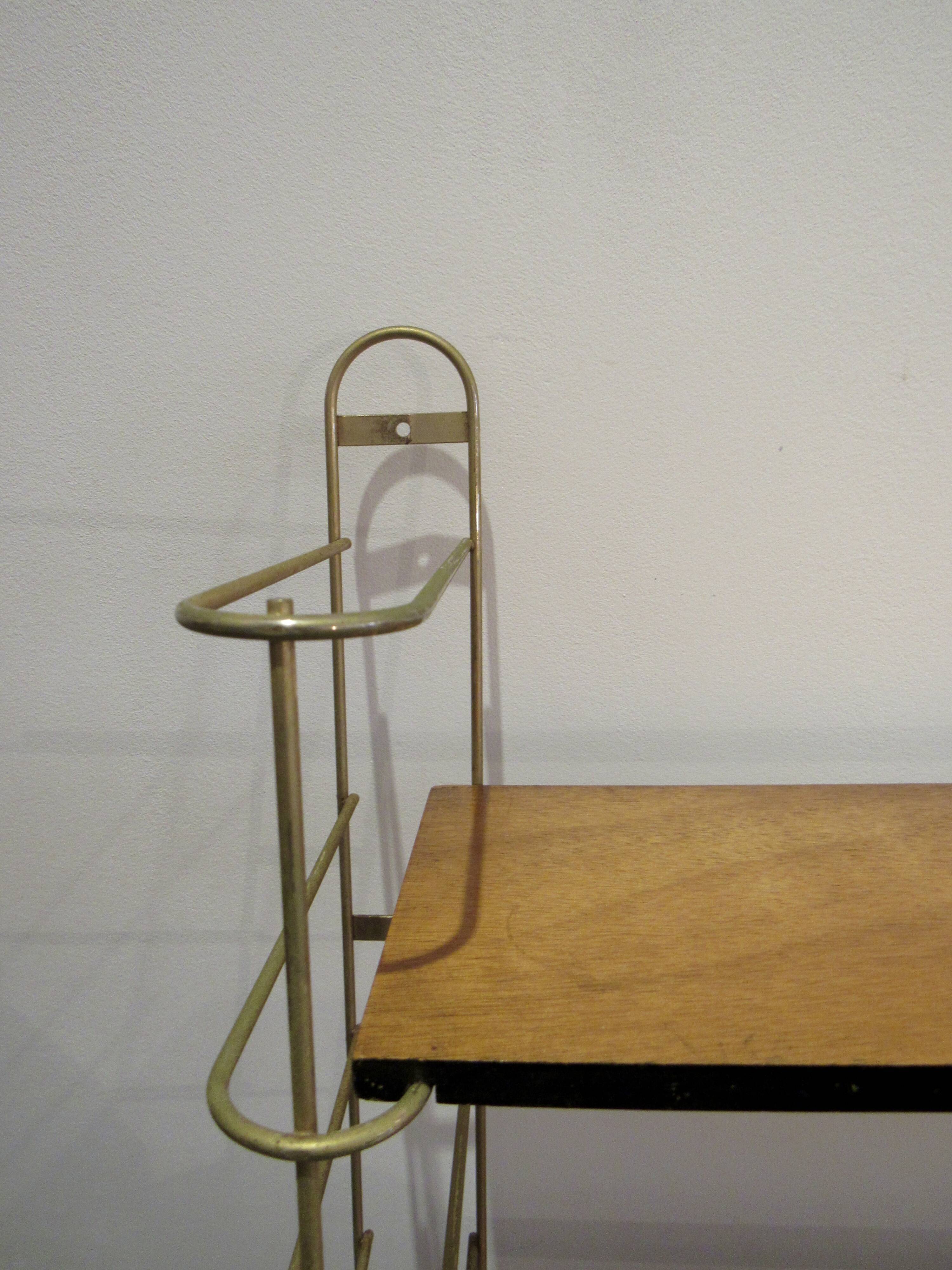 Etagère murale modulable en métal doré et bois