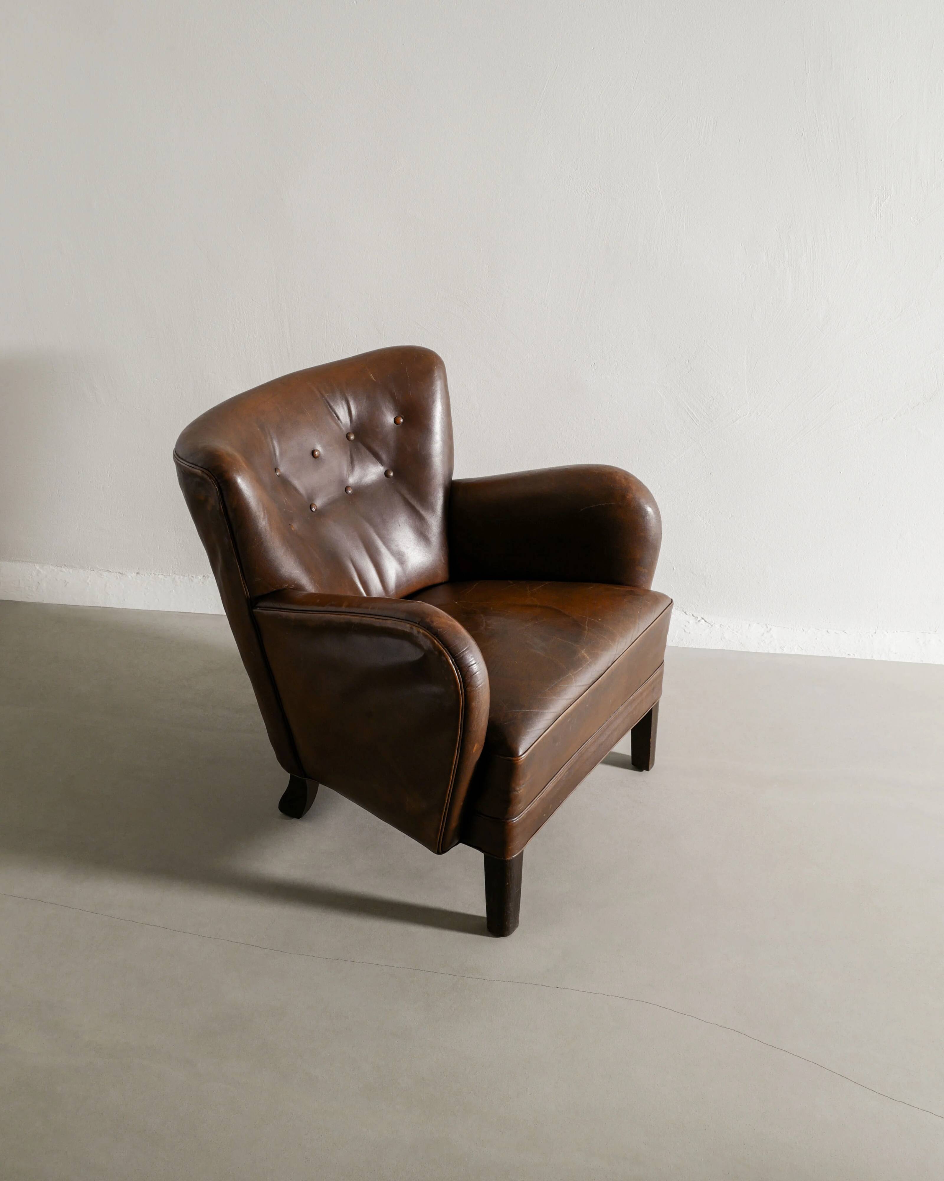 Vintage Danish "1669" Armchair in Brown Leather by Fritz Hansen, 1940s