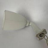 Art Deco wall light in ceramic and opaline.