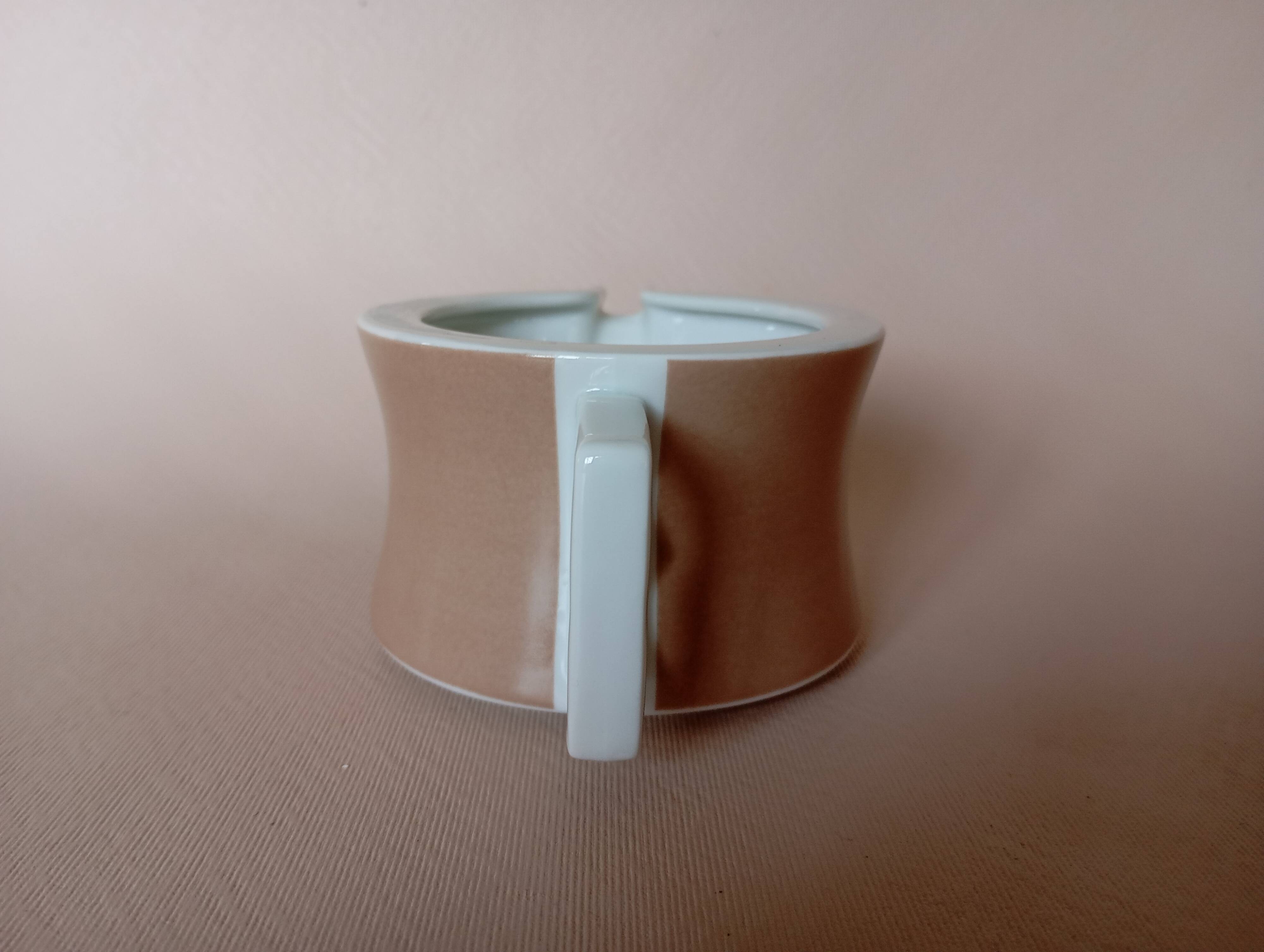Arzberg Chromatics Graubeige milk jug (Gerald Gulotta)