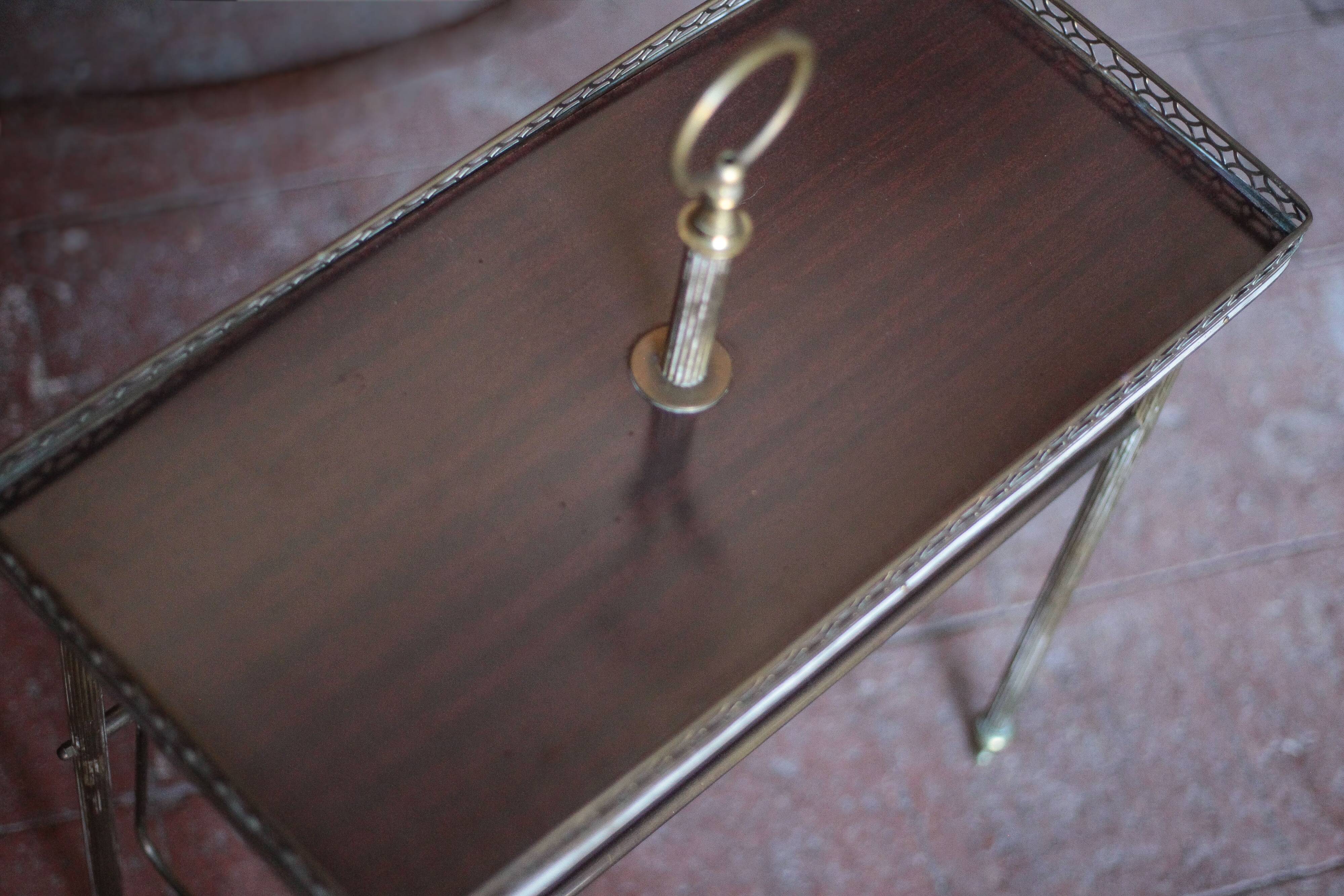 Magazine rack Vintage shelf, side table, brass magazine rack table