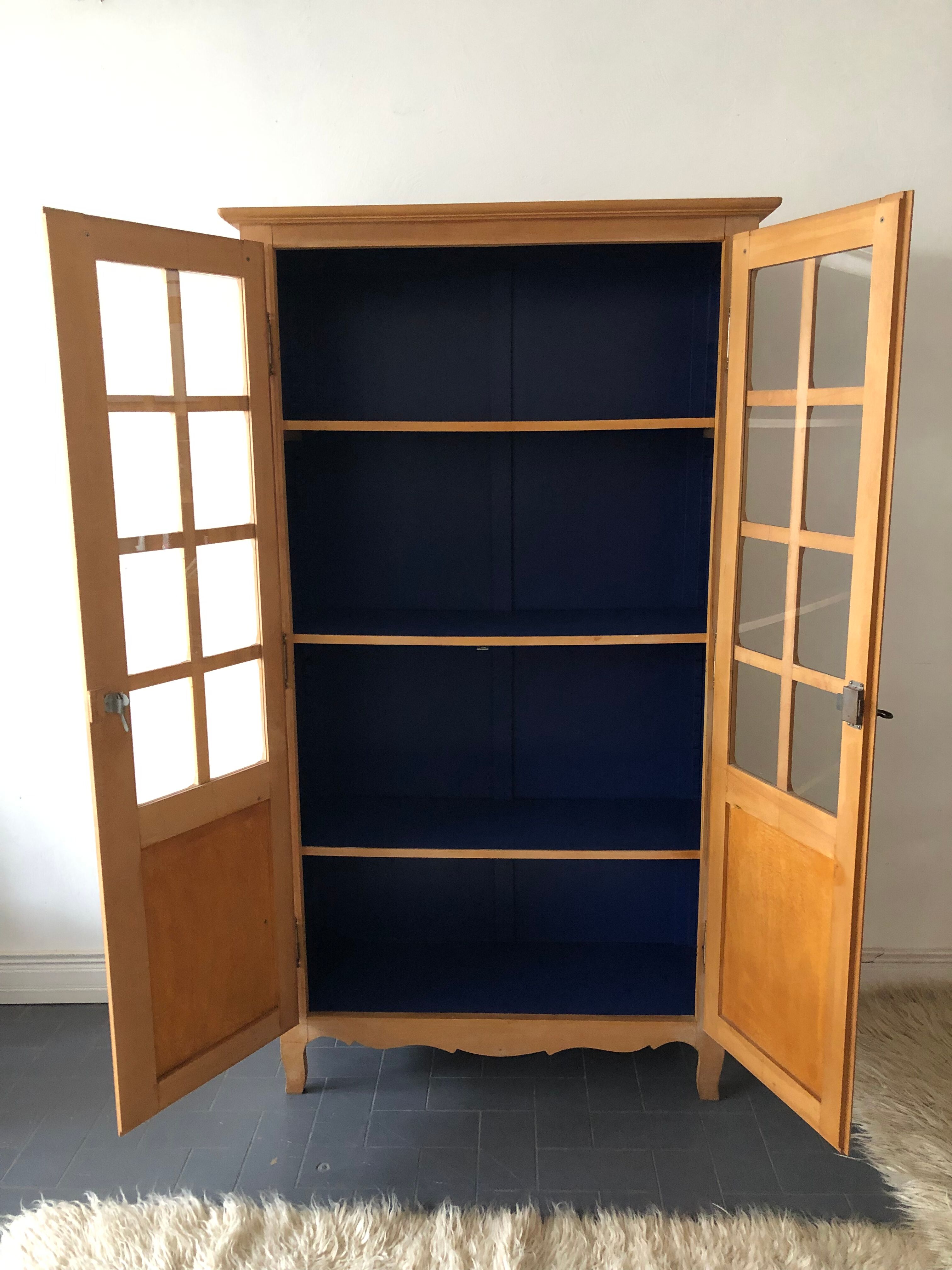 Vintage glazed croat