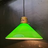 Green opaline suspension