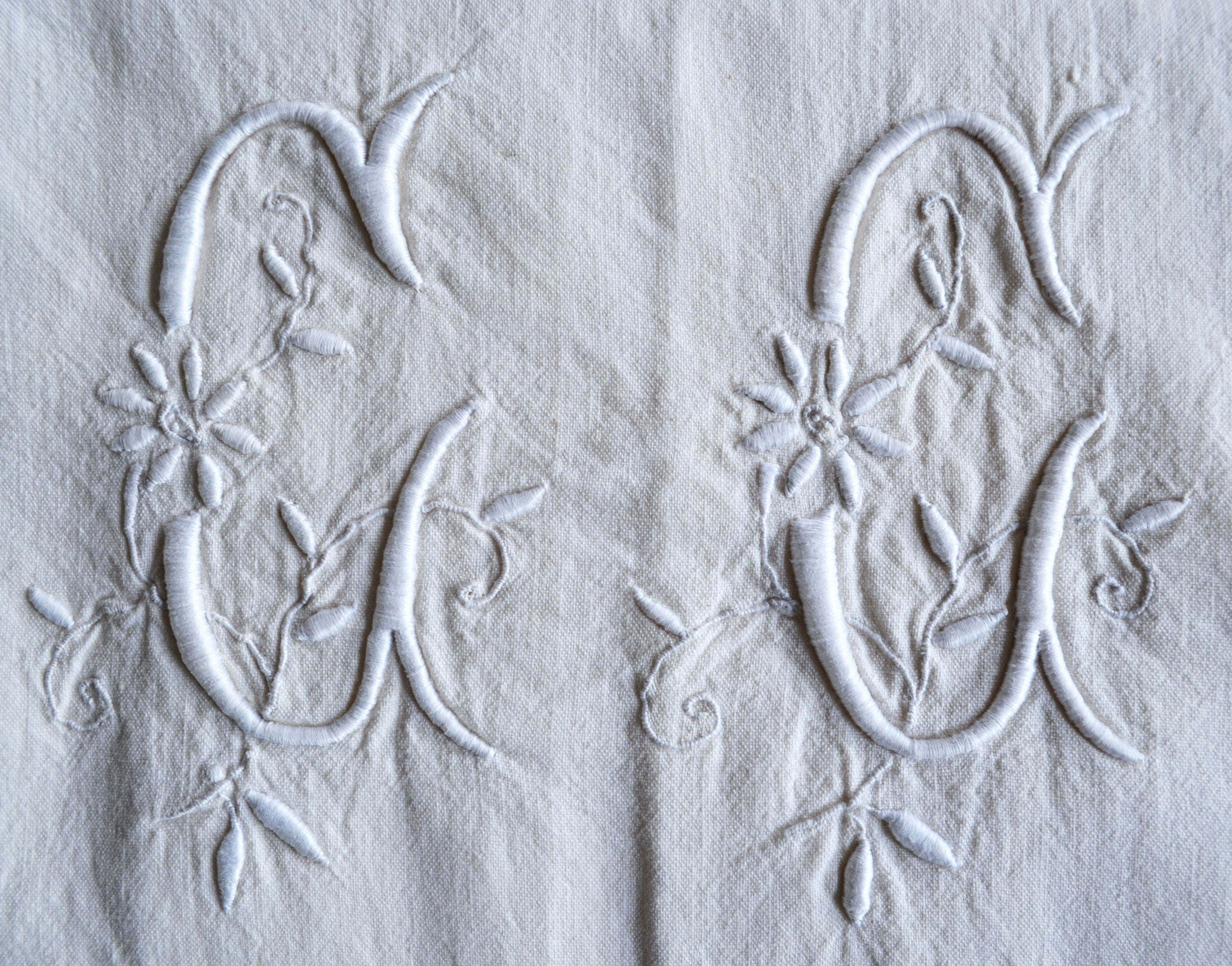 Ancient mestizo sheet embroidered