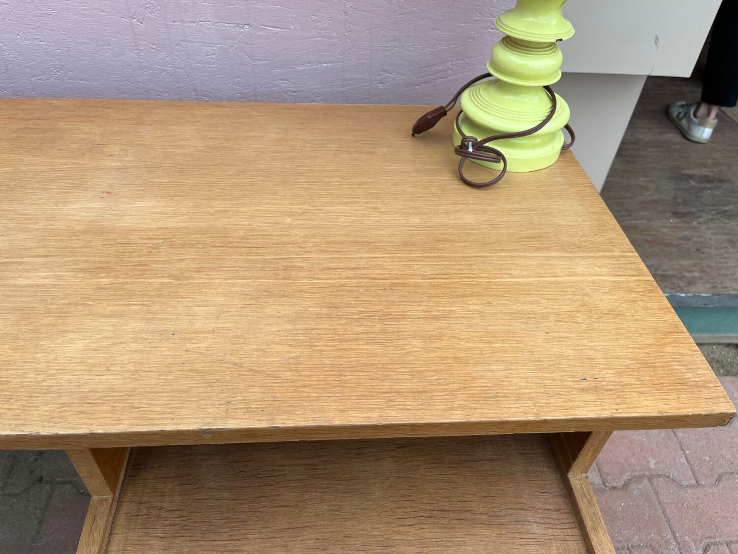 Bureau vintage en chêne clair