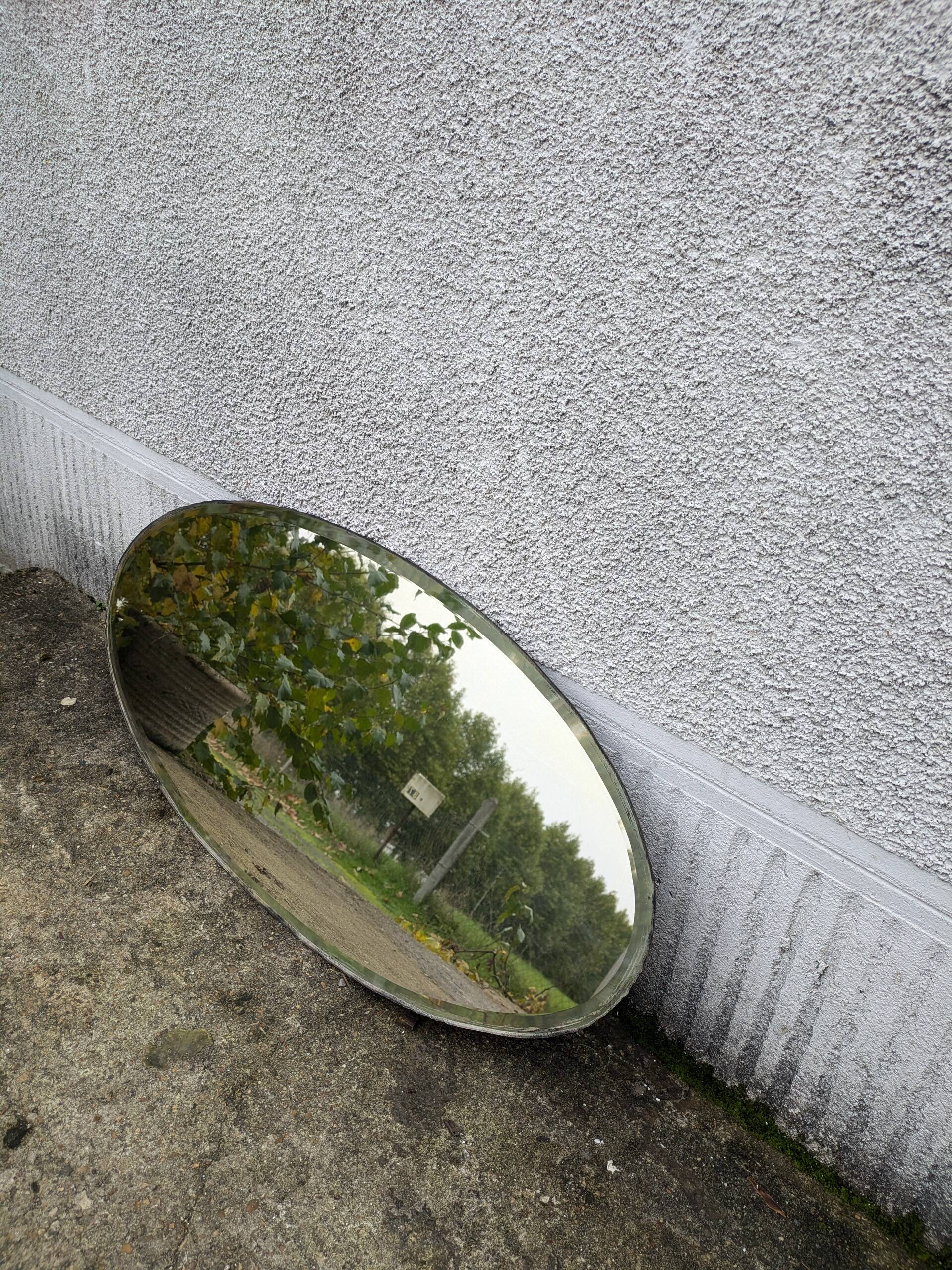 Oval mirror