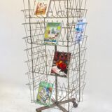 Magazine rack turnstile