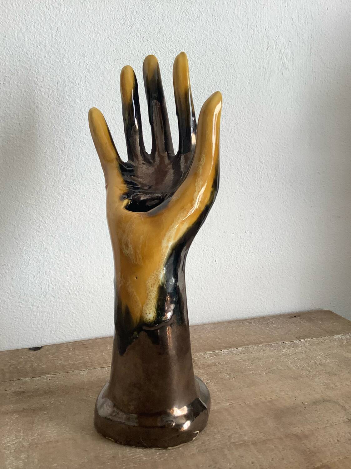 Hand ring holder or soliflore