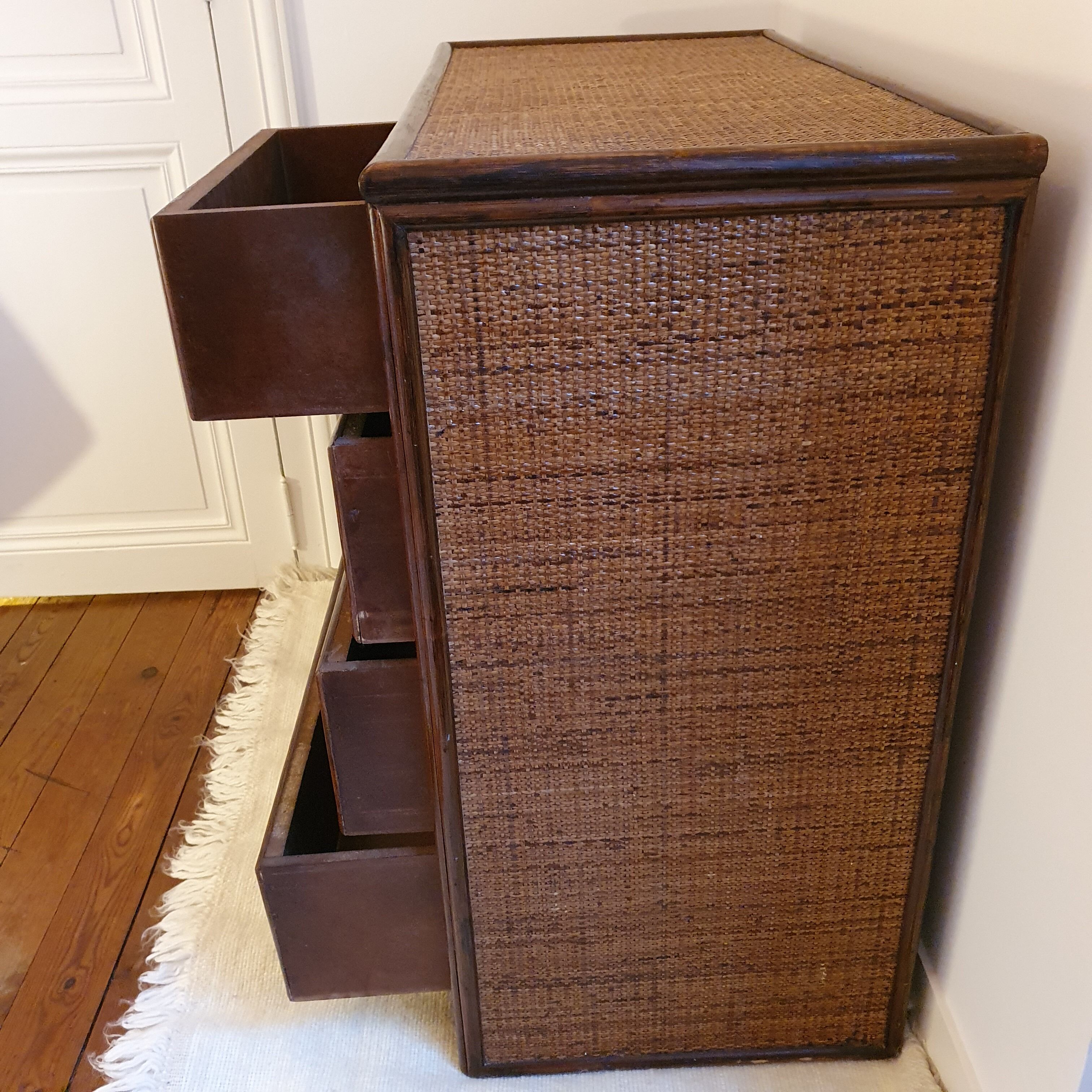 Commodity in rattan 5 drawers