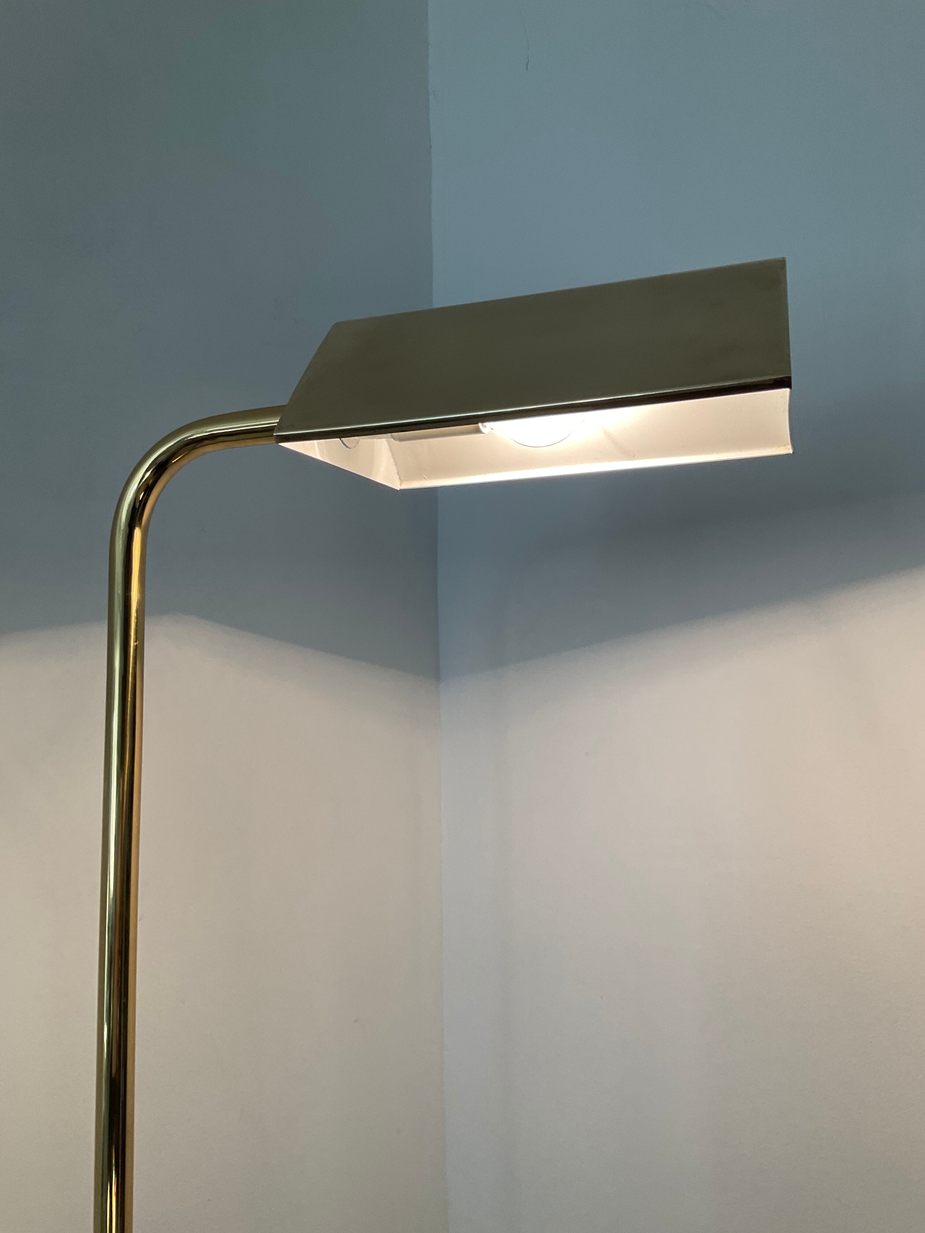 Floor lamp reader of the 70s in brass